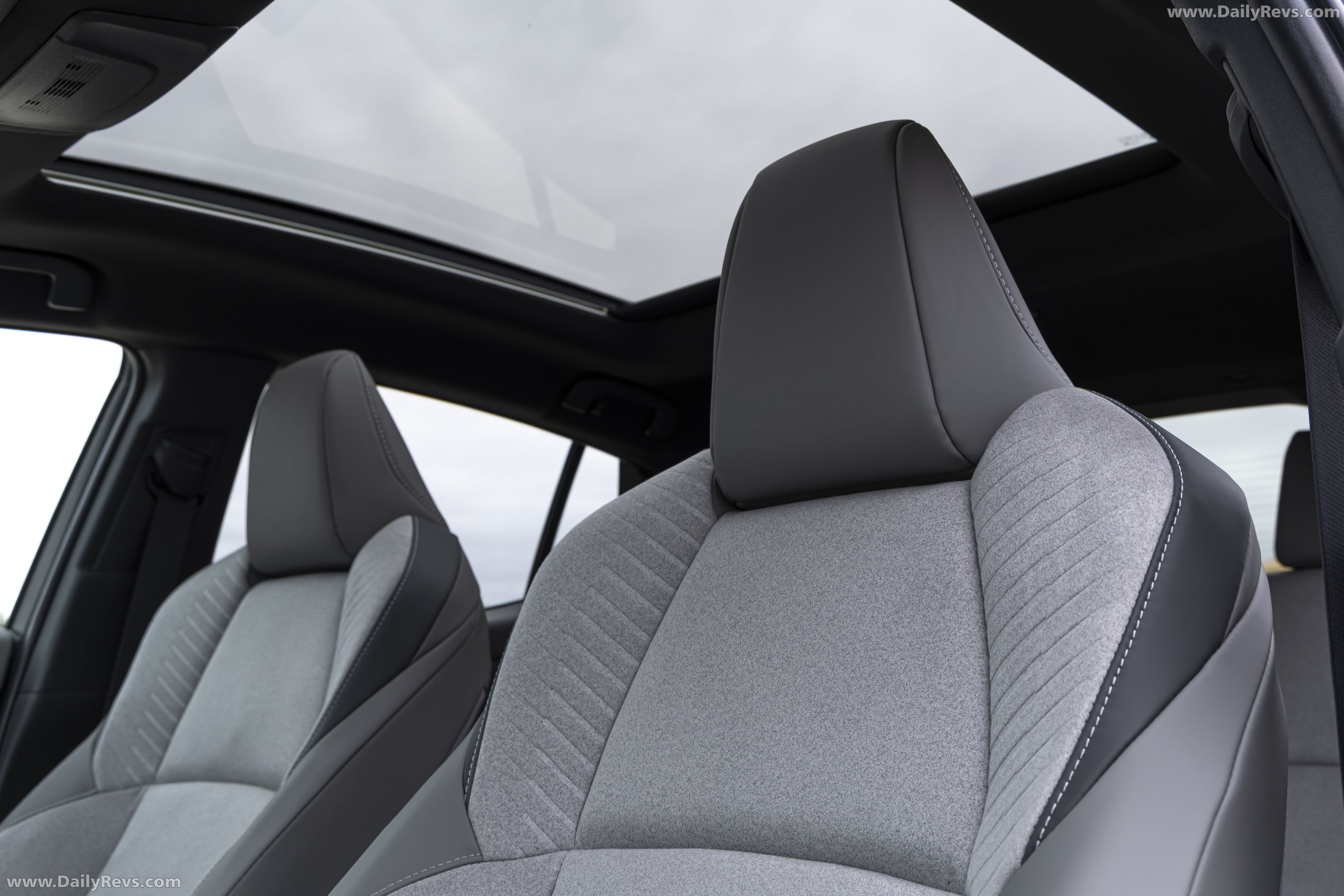 2026 Toyota C-HR Plus Mineral Interior