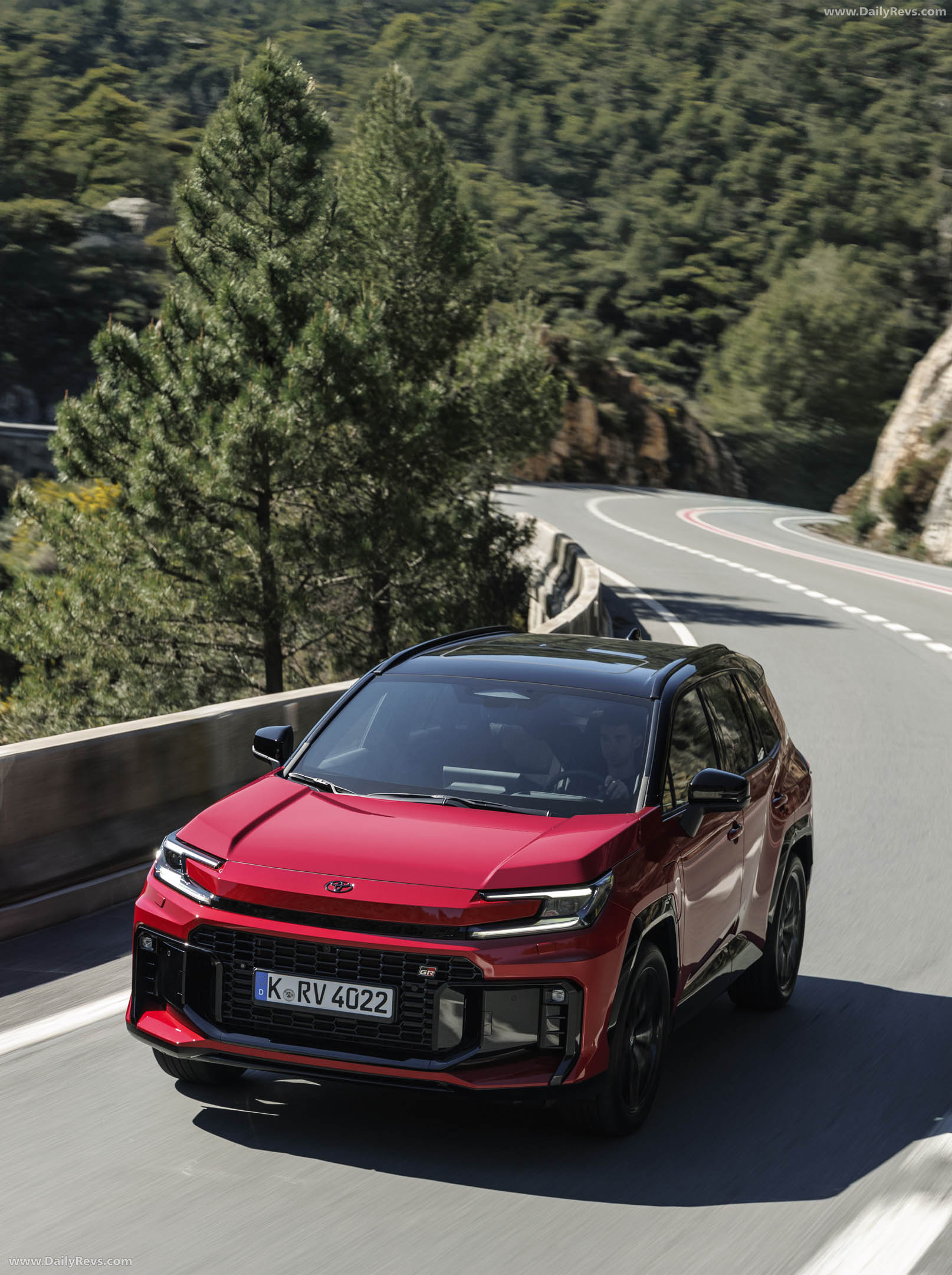 2026 Toyota RAV4 GR Sport European Version Front View