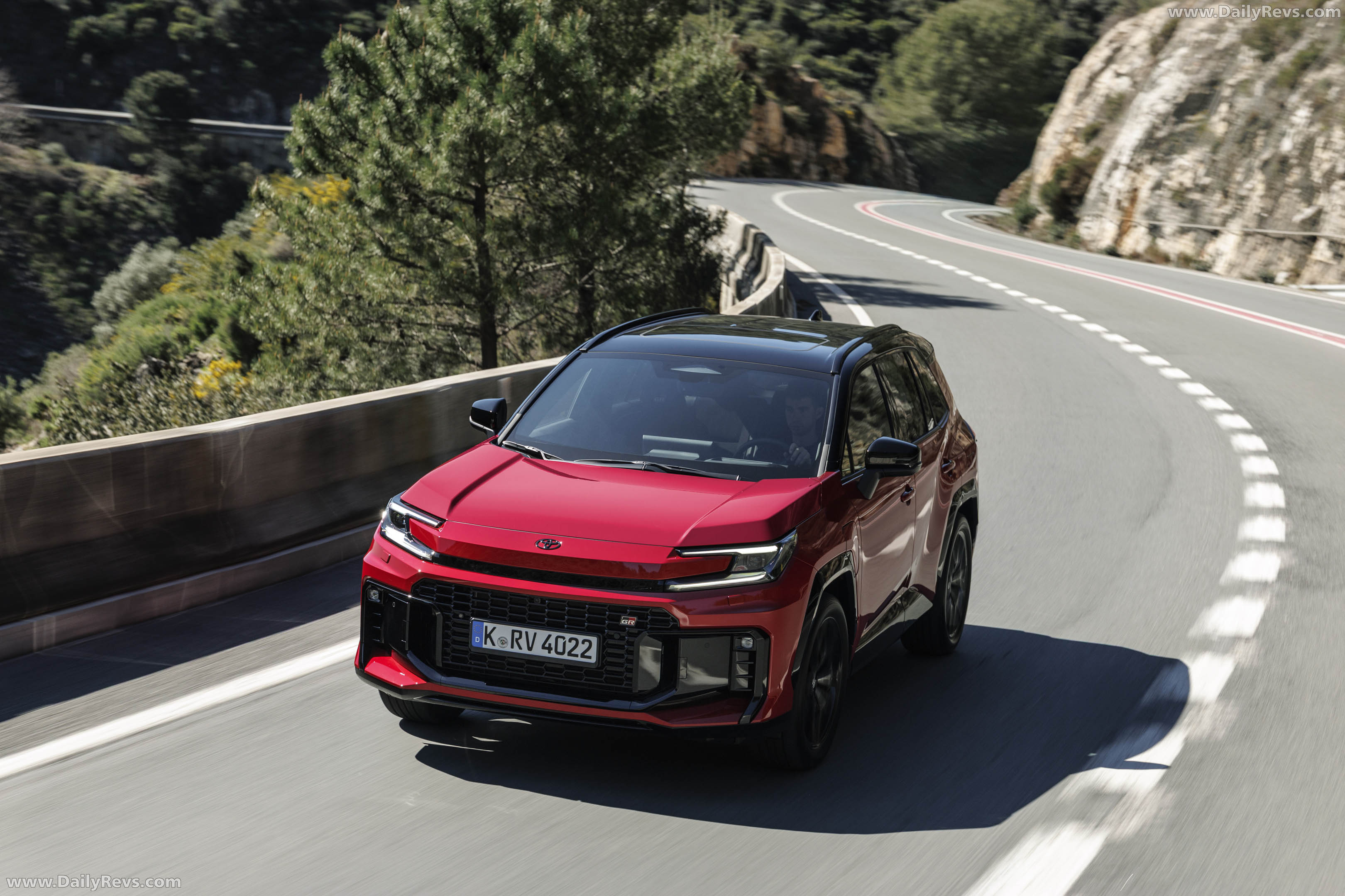 2026 Toyota RAV4 GR Sport European Version Front View