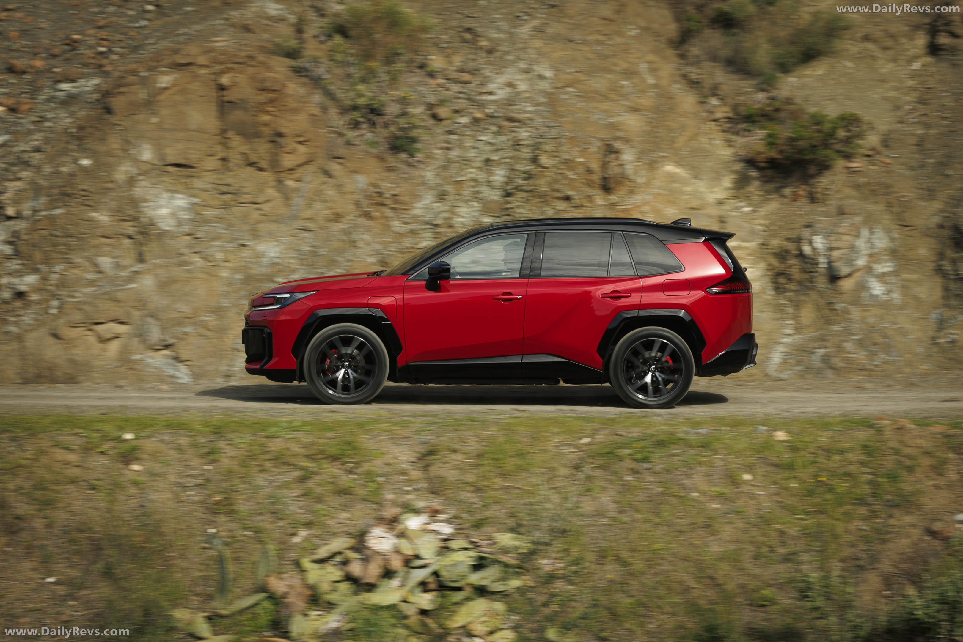 2026 Toyota RAV4 GR Sport European Version Side View