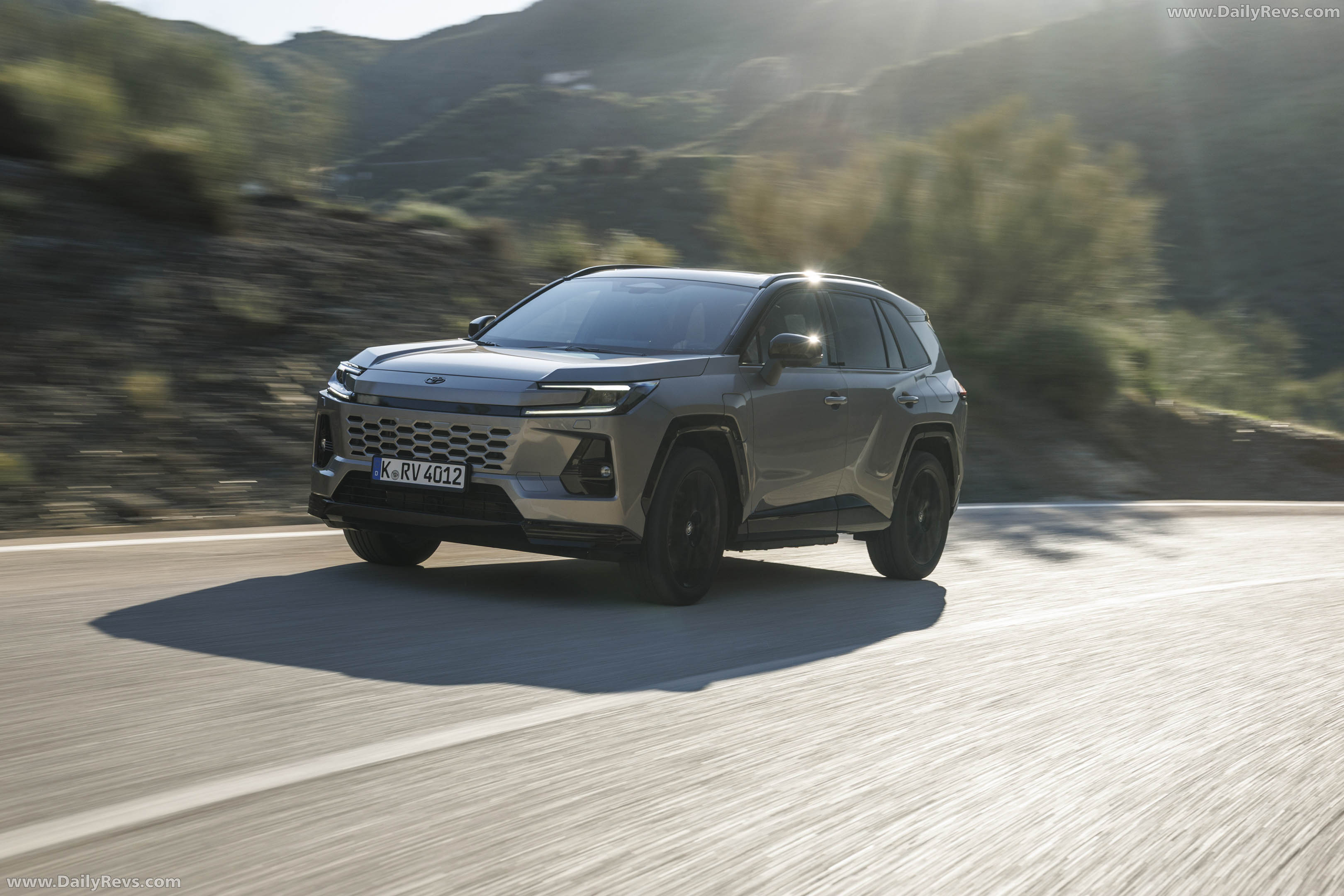 2026 Toyota RAV4 PHEV European Version Front View