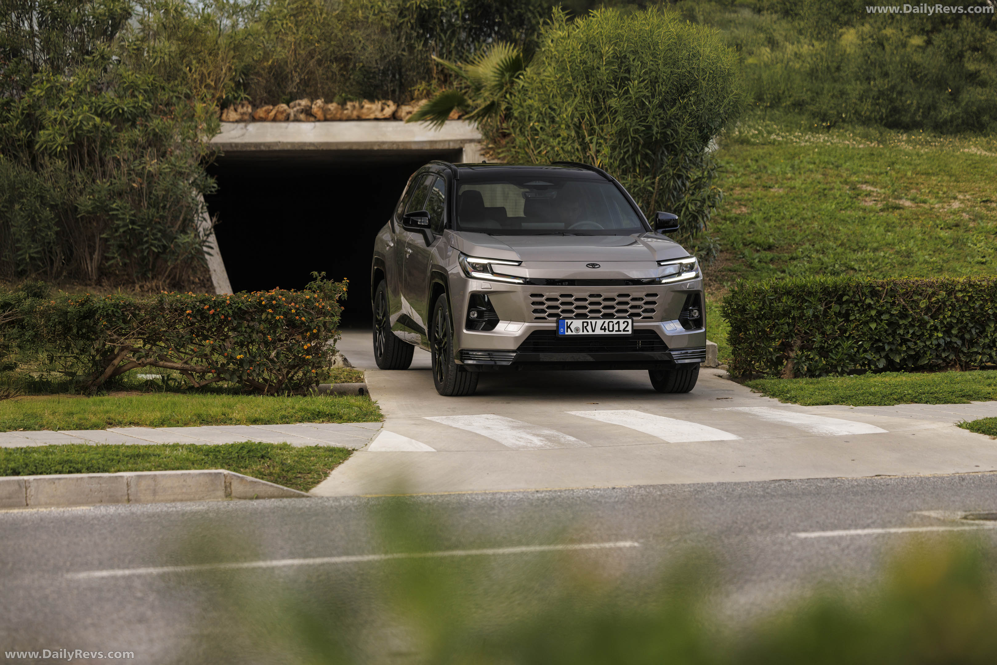 2026 Toyota RAV4 PHEV European Version Front View