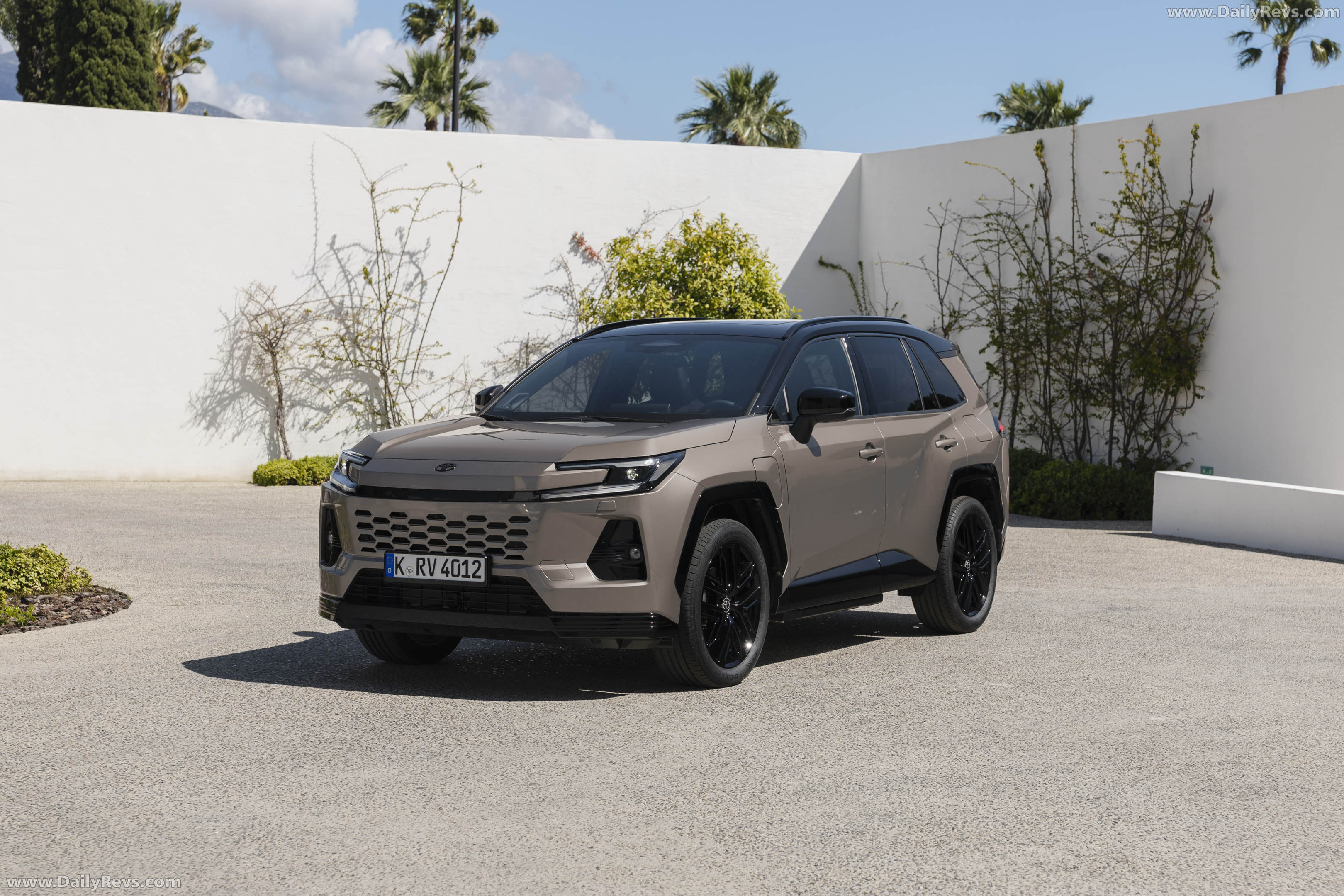 2026 Toyota RAV4 PHEV European Version Front View