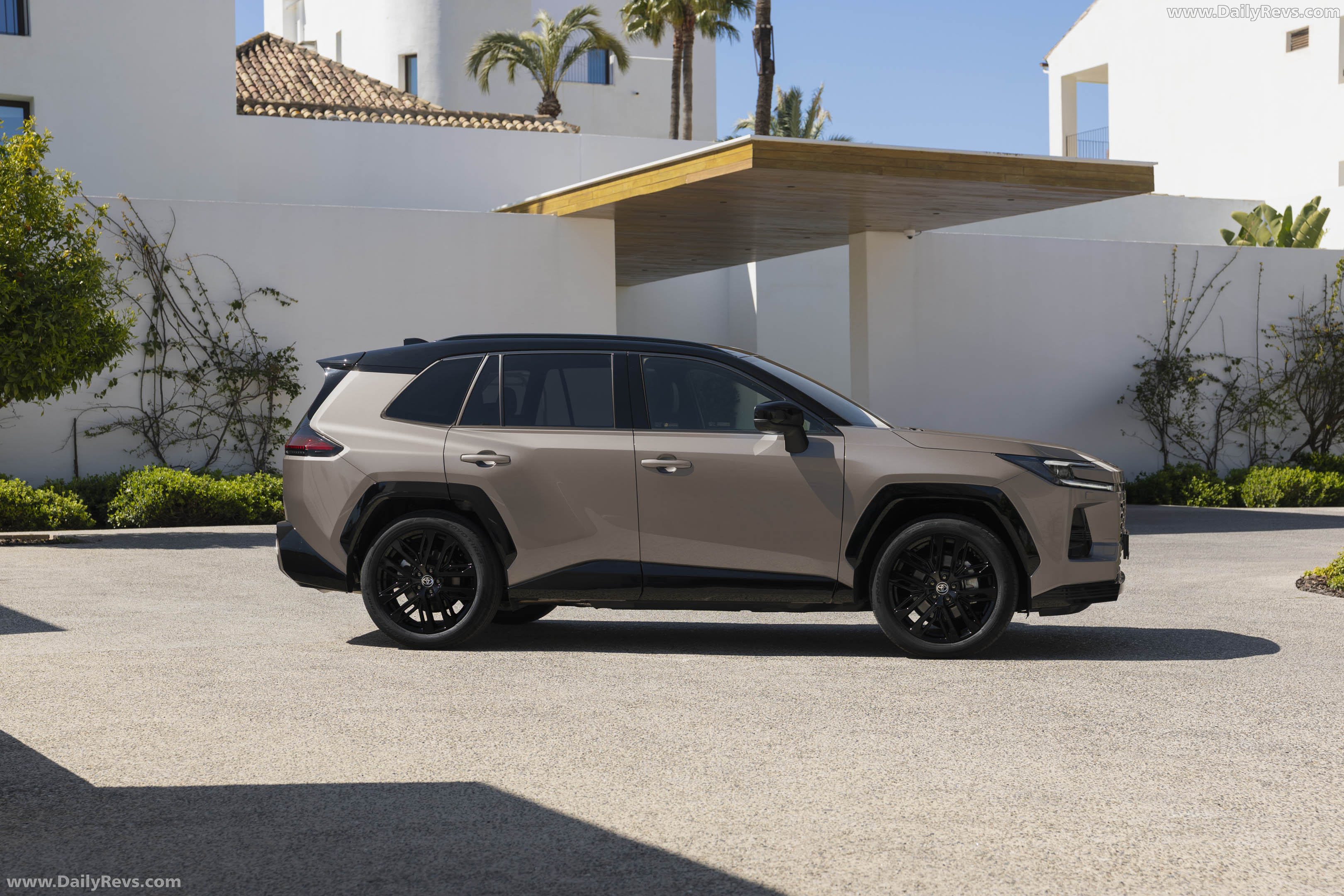 2026 Toyota RAV4 PHEV European Version Side View