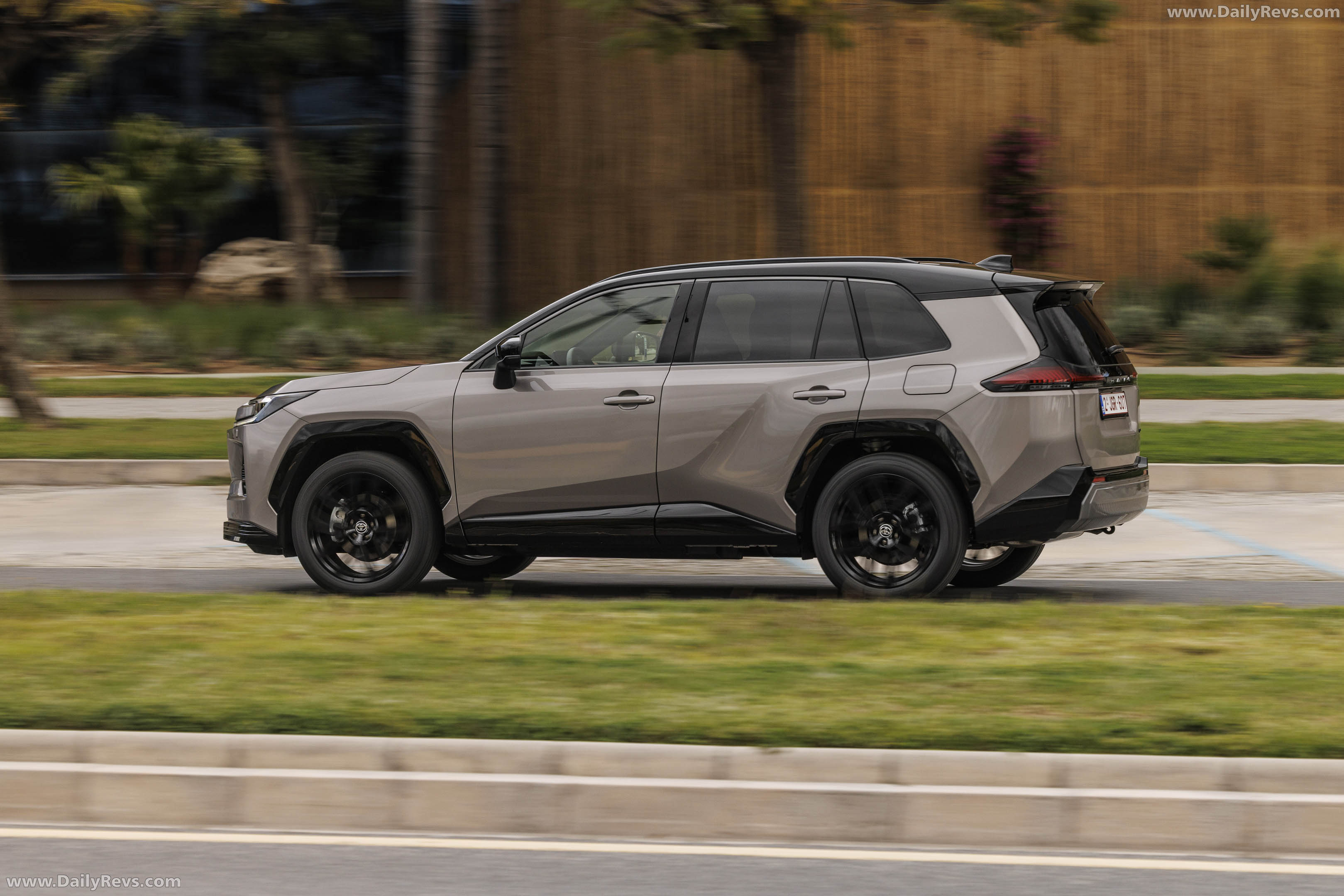 2026 Toyota RAV4 PHEV European Version Side View