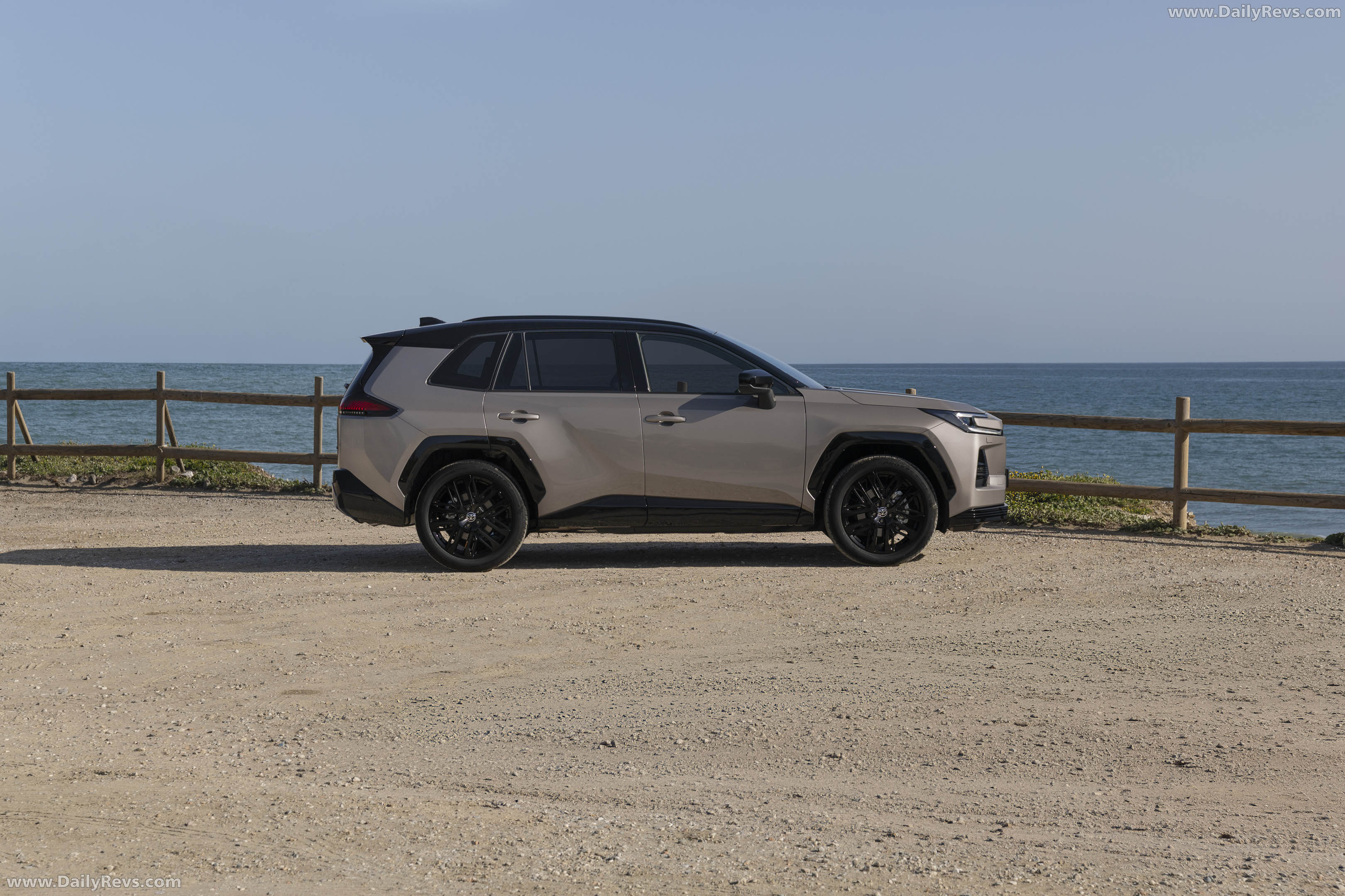2026 Toyota RAV4 PHEV European Version Side View