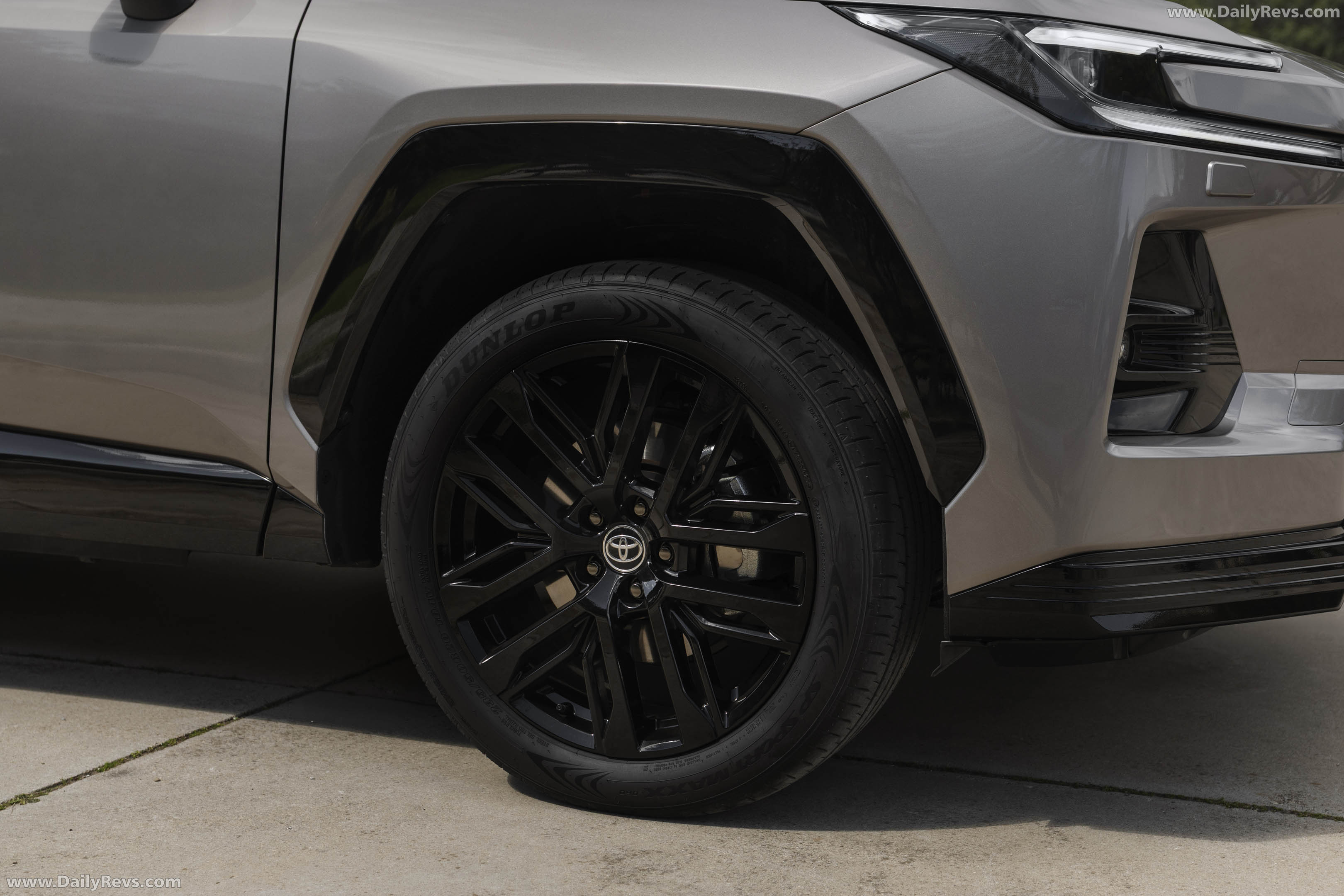2026 Toyota RAV4 PHEV European Version Exterior