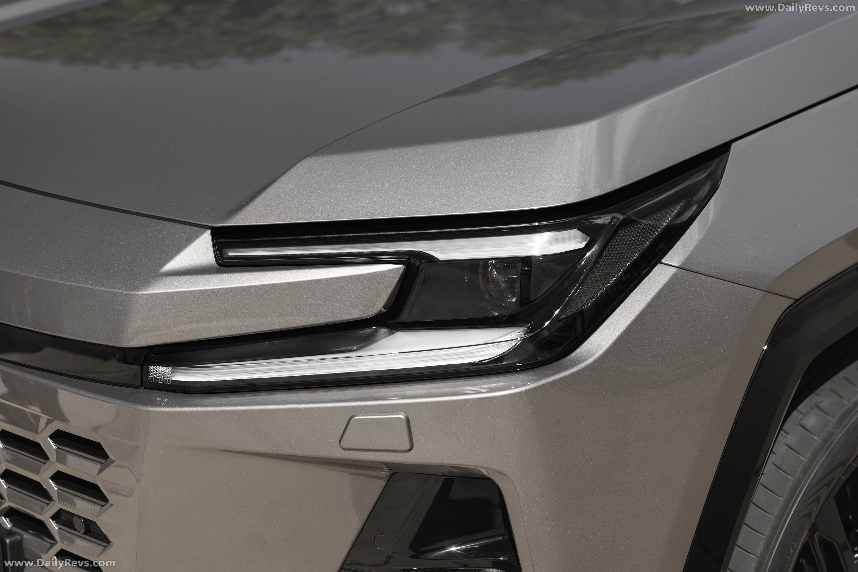 2026 Toyota RAV4 PHEV European Version Exterior