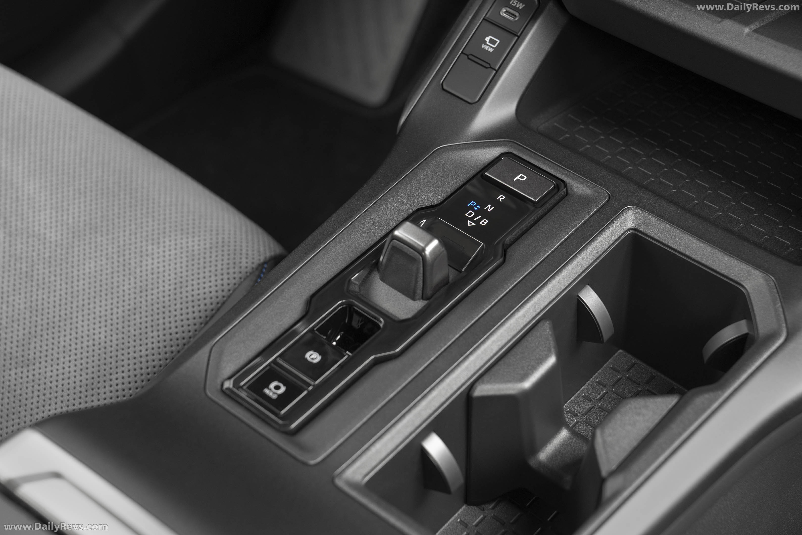 2026 Toyota RAV4 PHEV European Version Interior