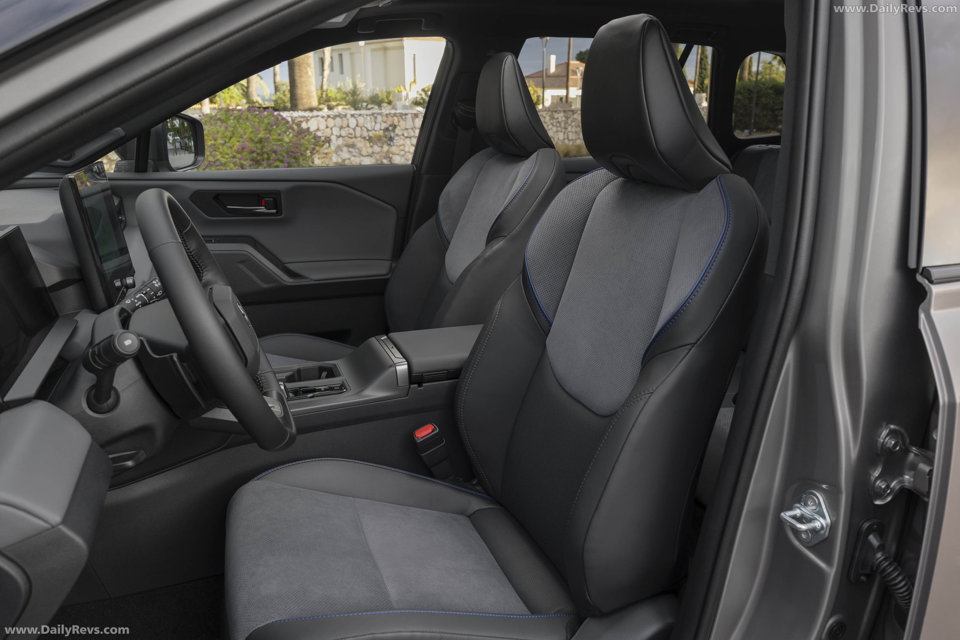 2026 Toyota RAV4 PHEV European Version Interior