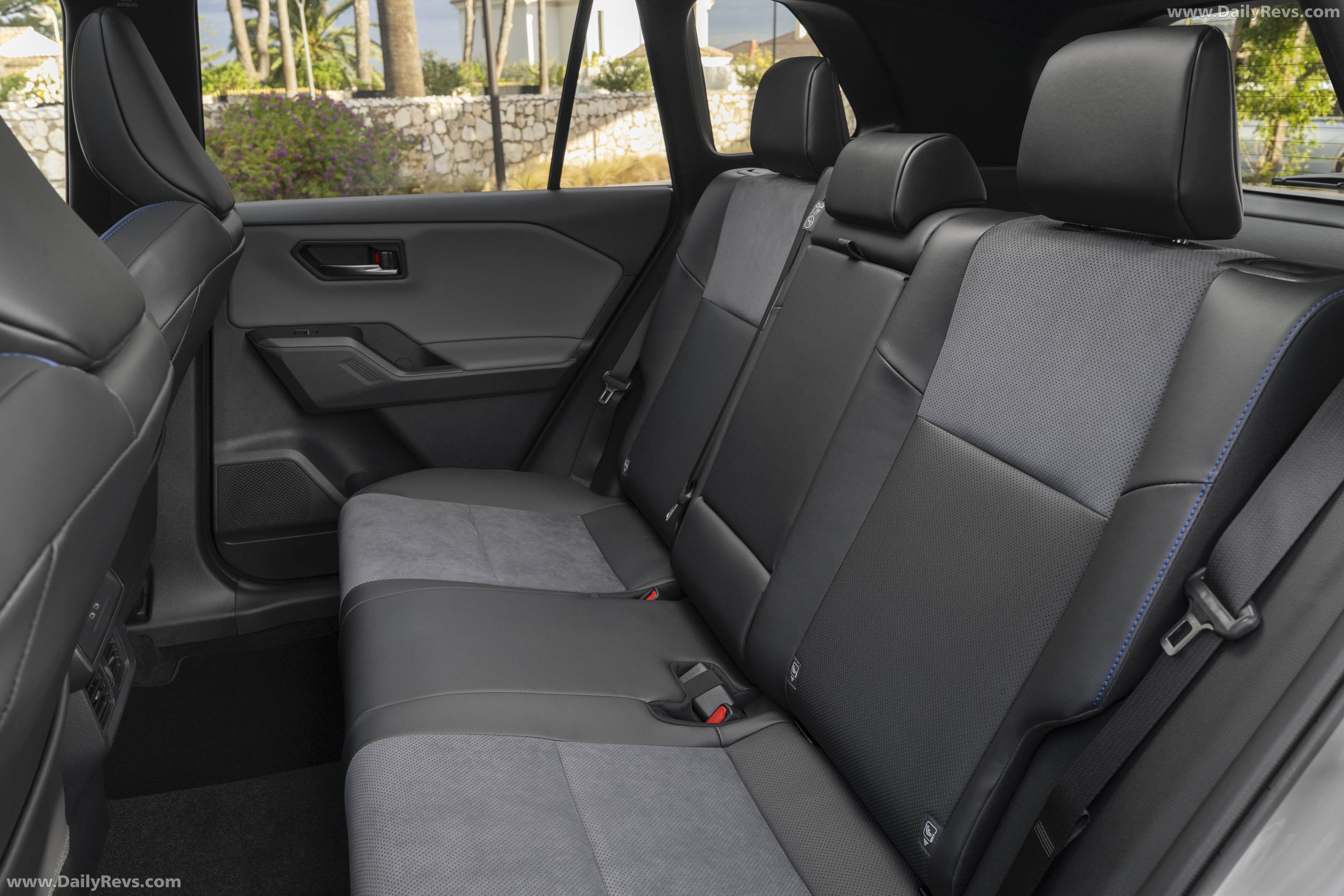2026 Toyota RAV4 PHEV European Version Interior