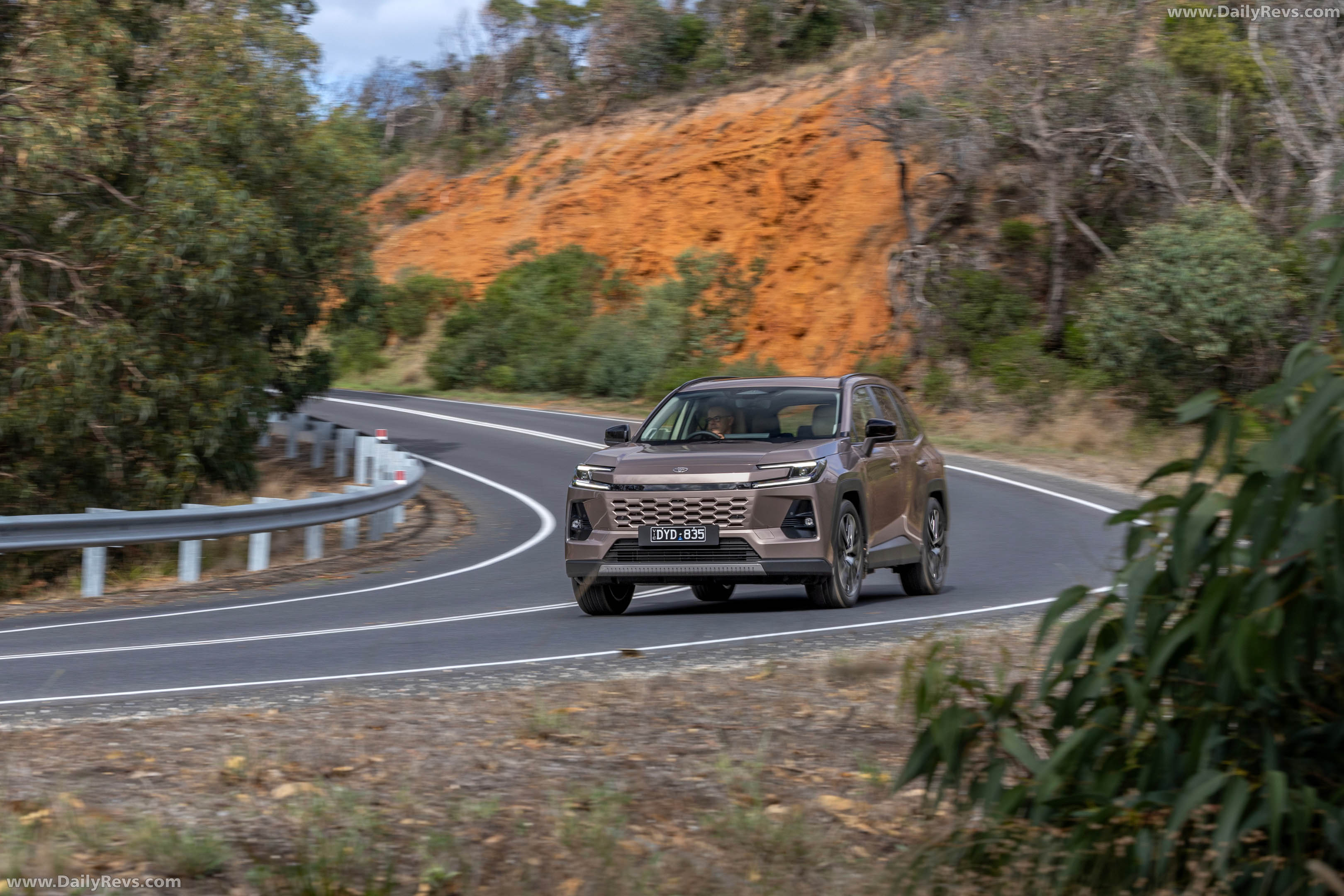 2026 Toyota RAV4 Cruiser Front View