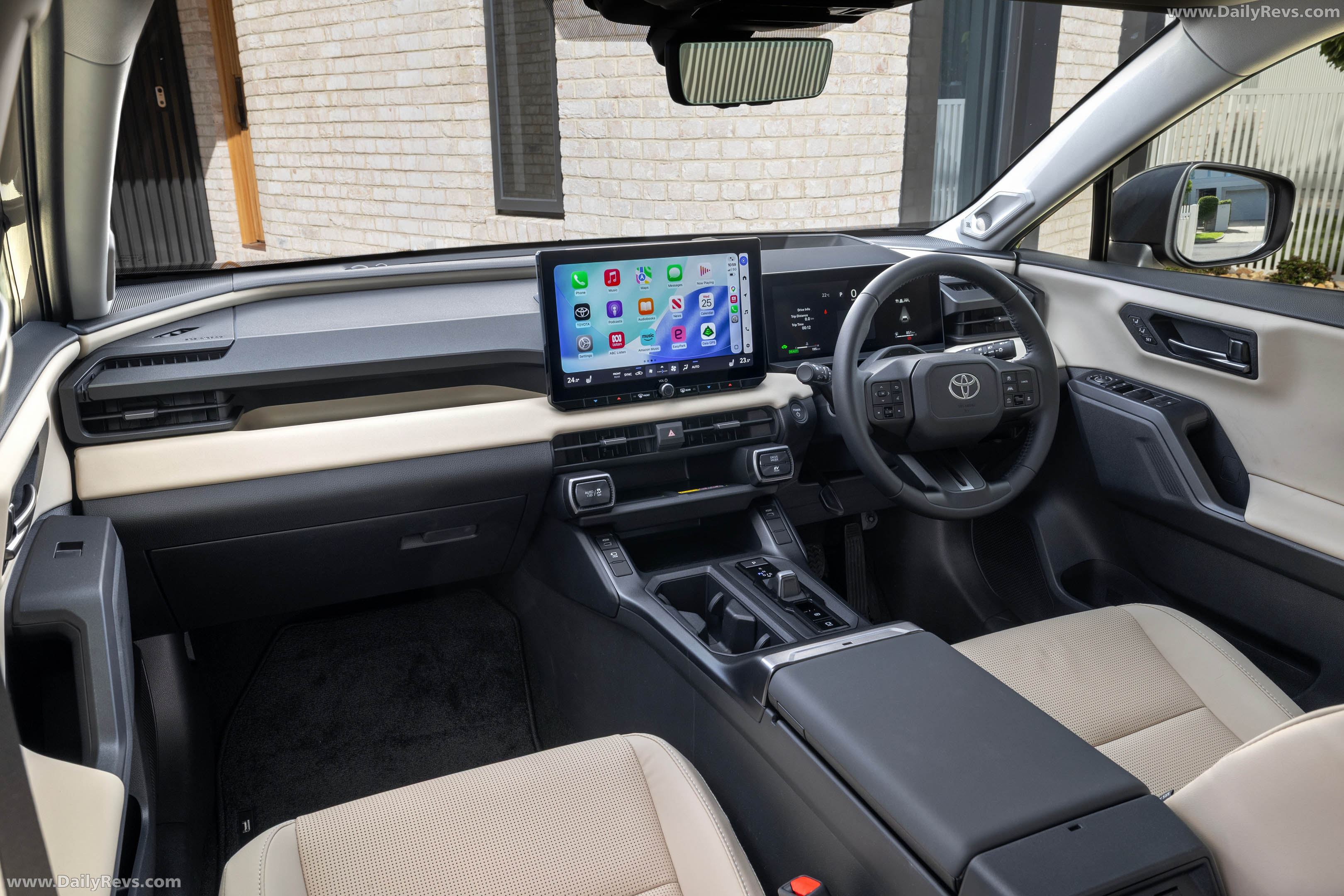 2026 Toyota RAV4 Cruiser Interior