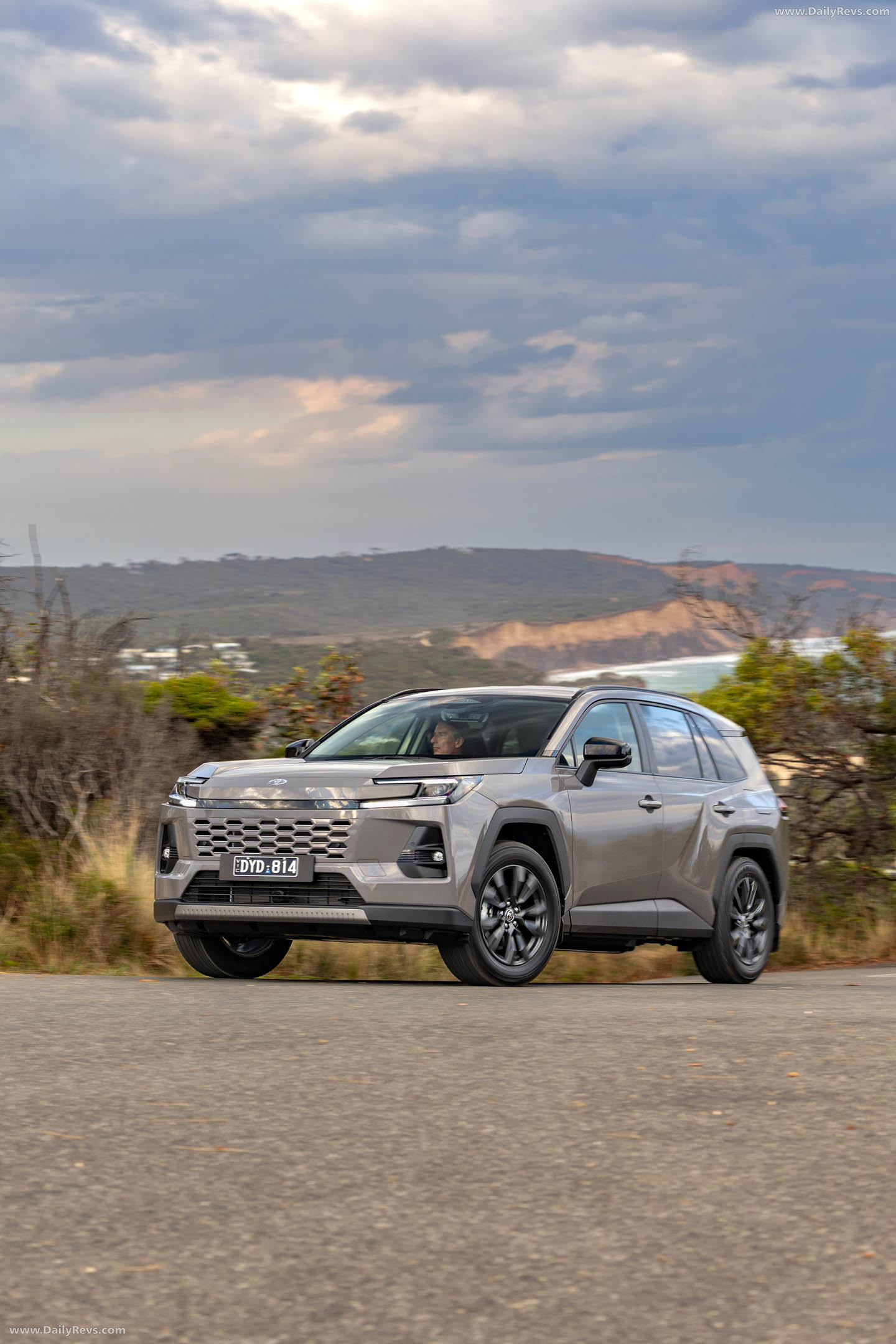 2026 Toyota RAV4 GXL Front View