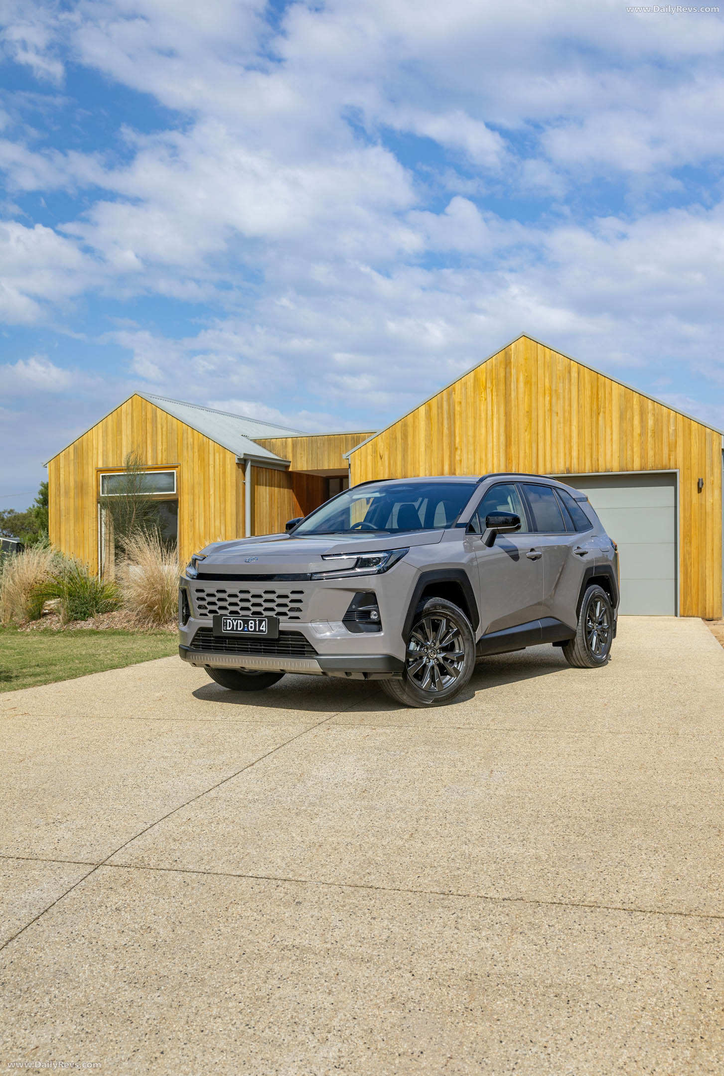2026 Toyota RAV4 GXL Front View
