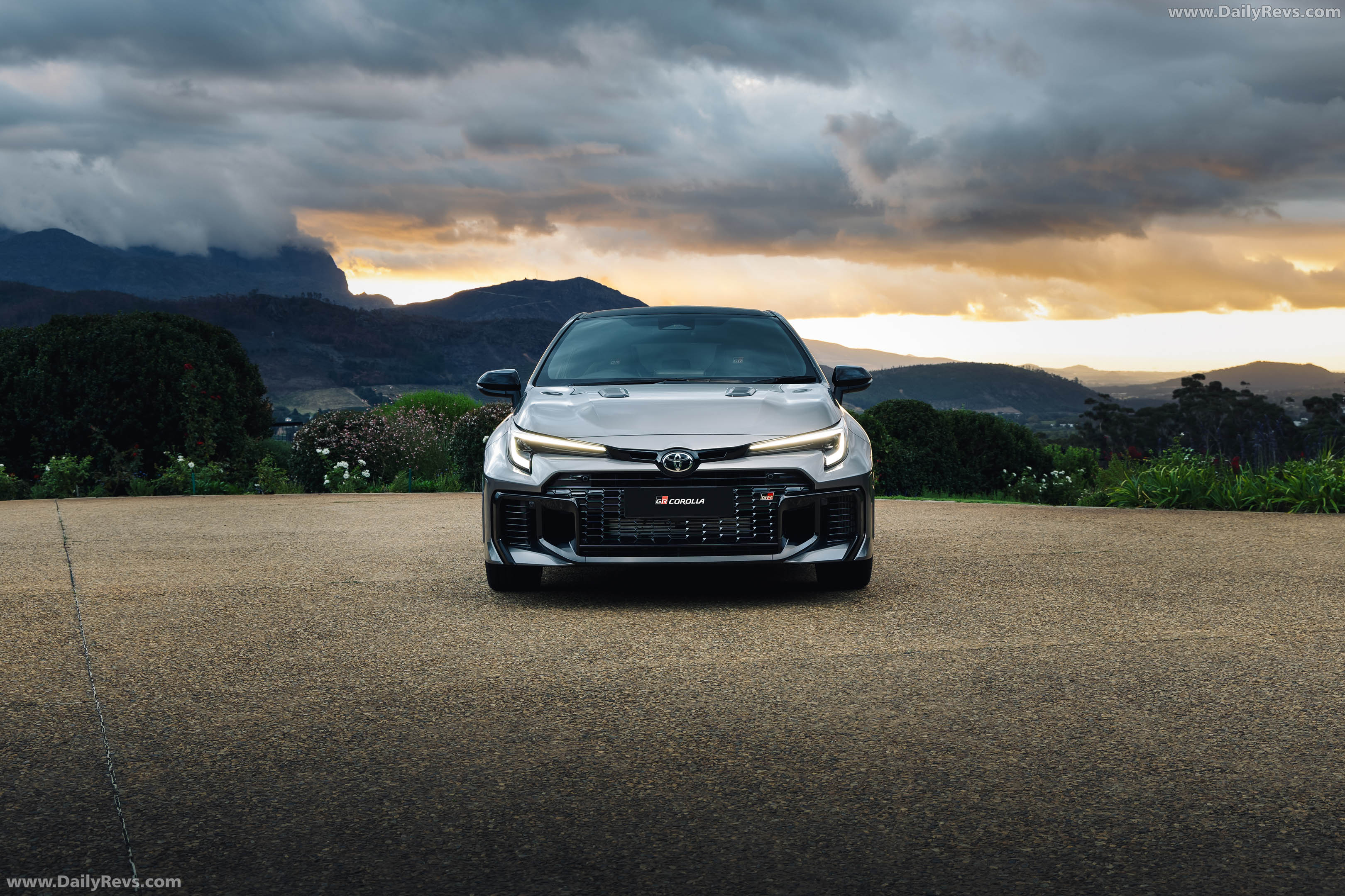 2026 Toyota GR Corolla 8AT Front View