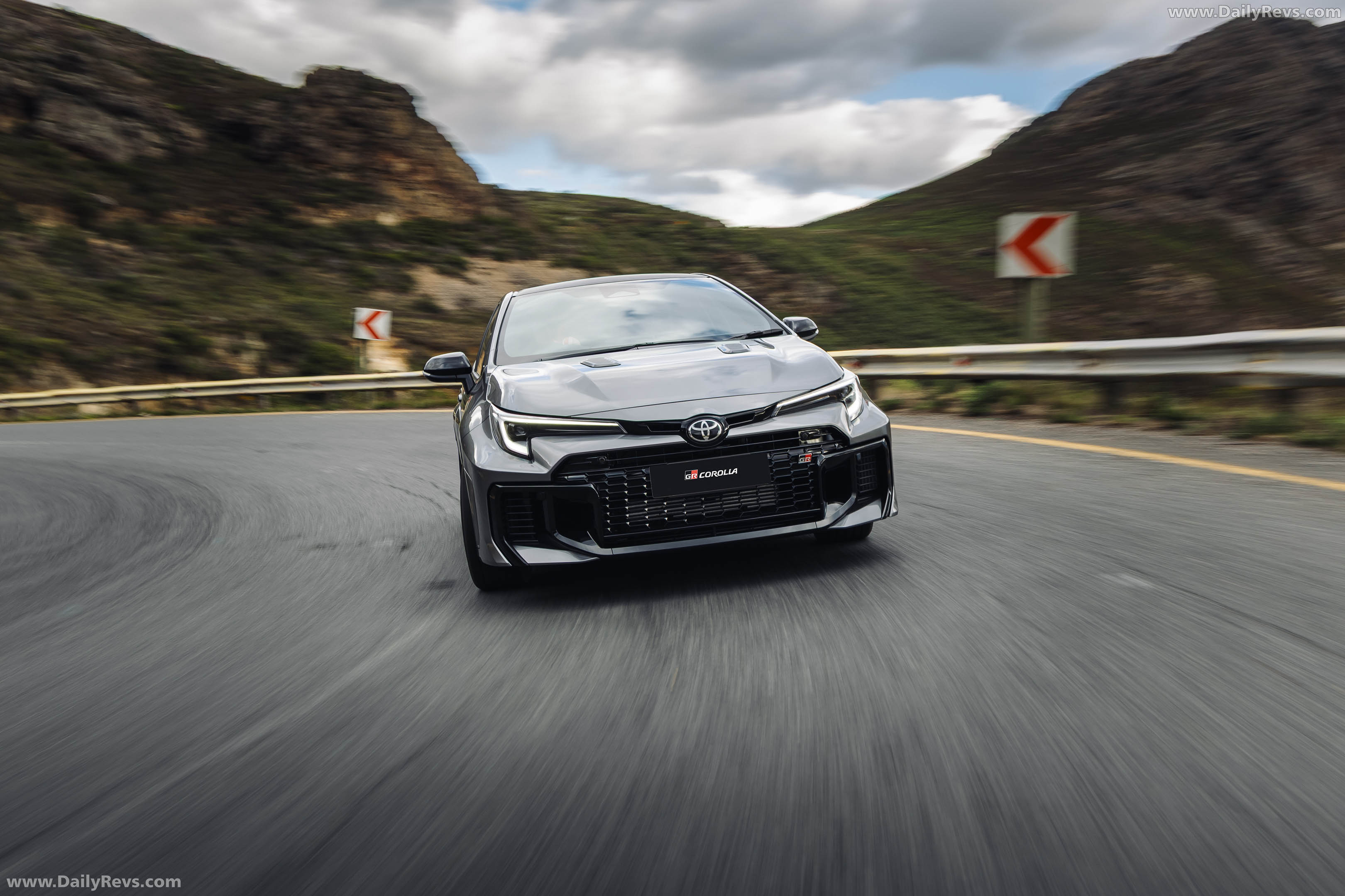 2026 Toyota GR Corolla 8AT Front View