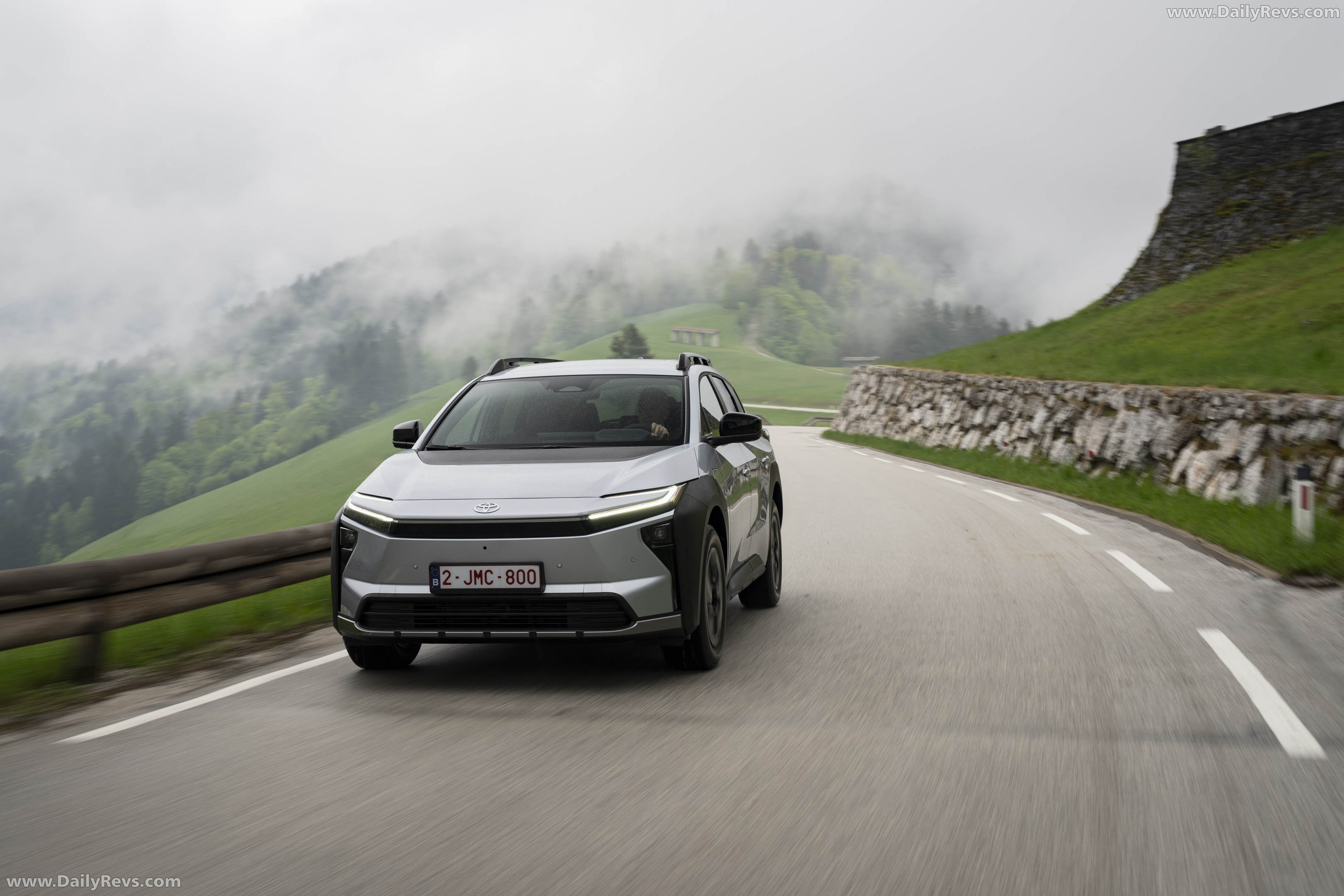 2026 Toyota bZ4X Touring FWD Front View