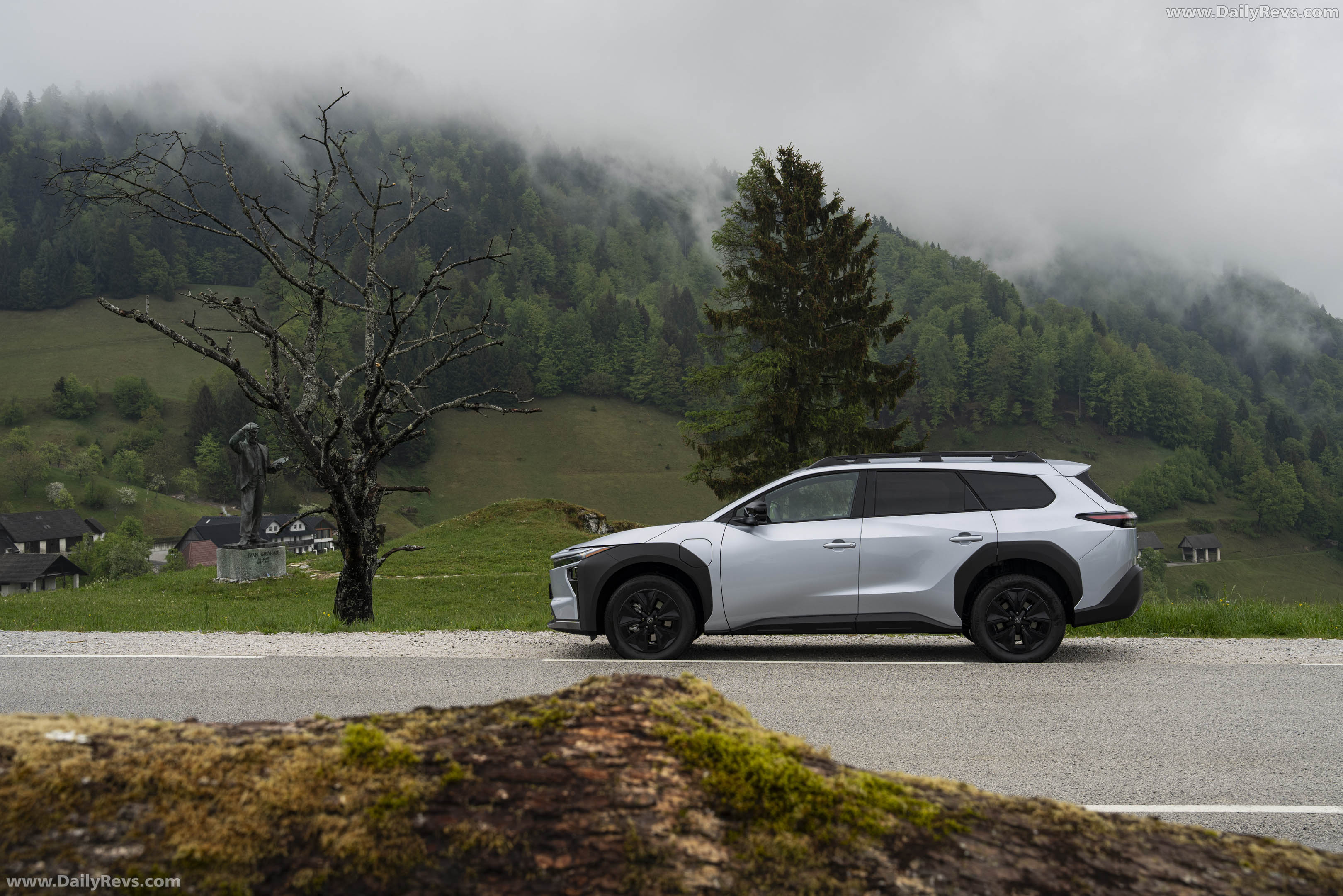 2026 Toyota bZ4X Touring FWD Side View
