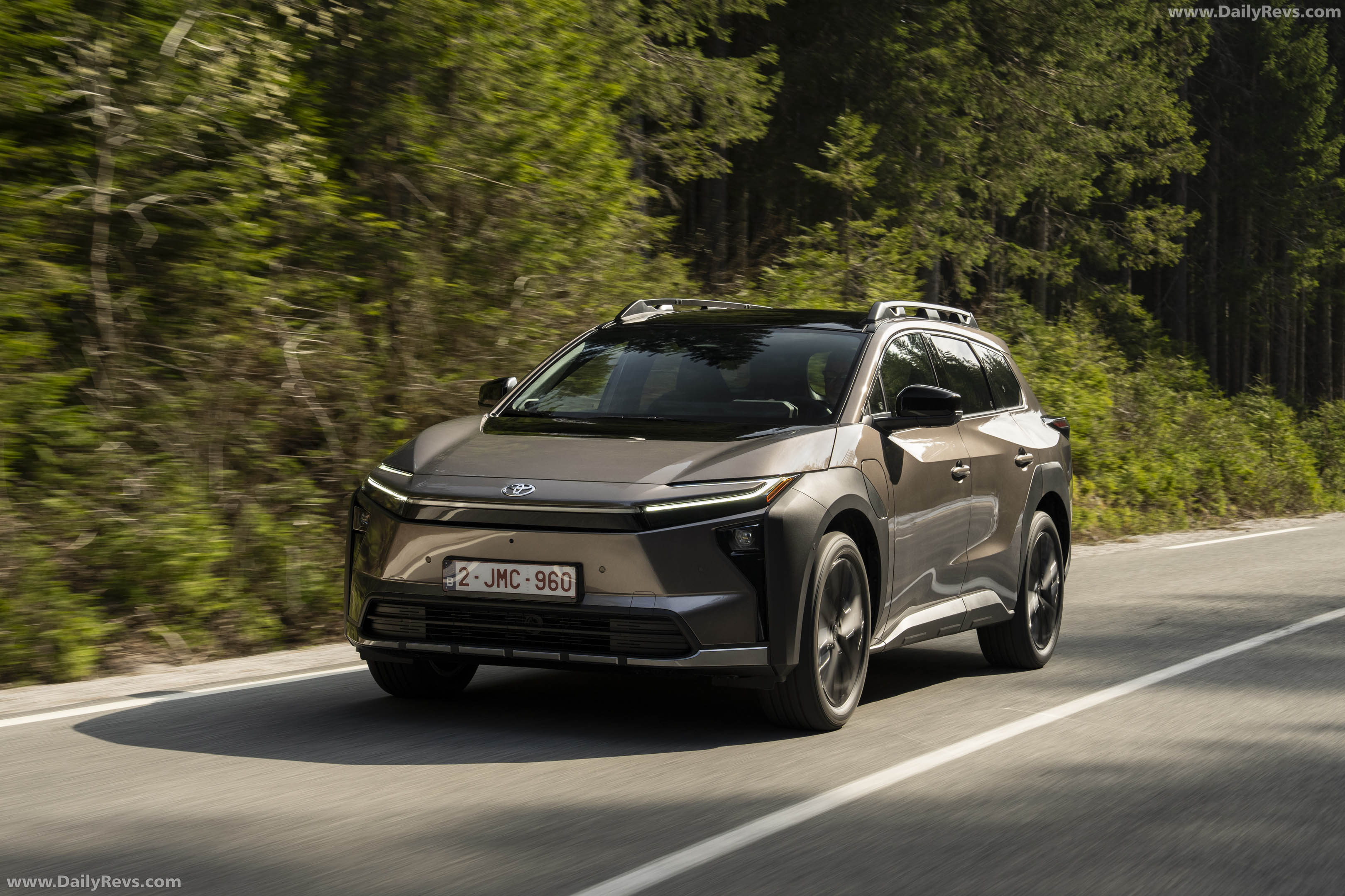2026 Toyota bZ4X Touring AWD Front View