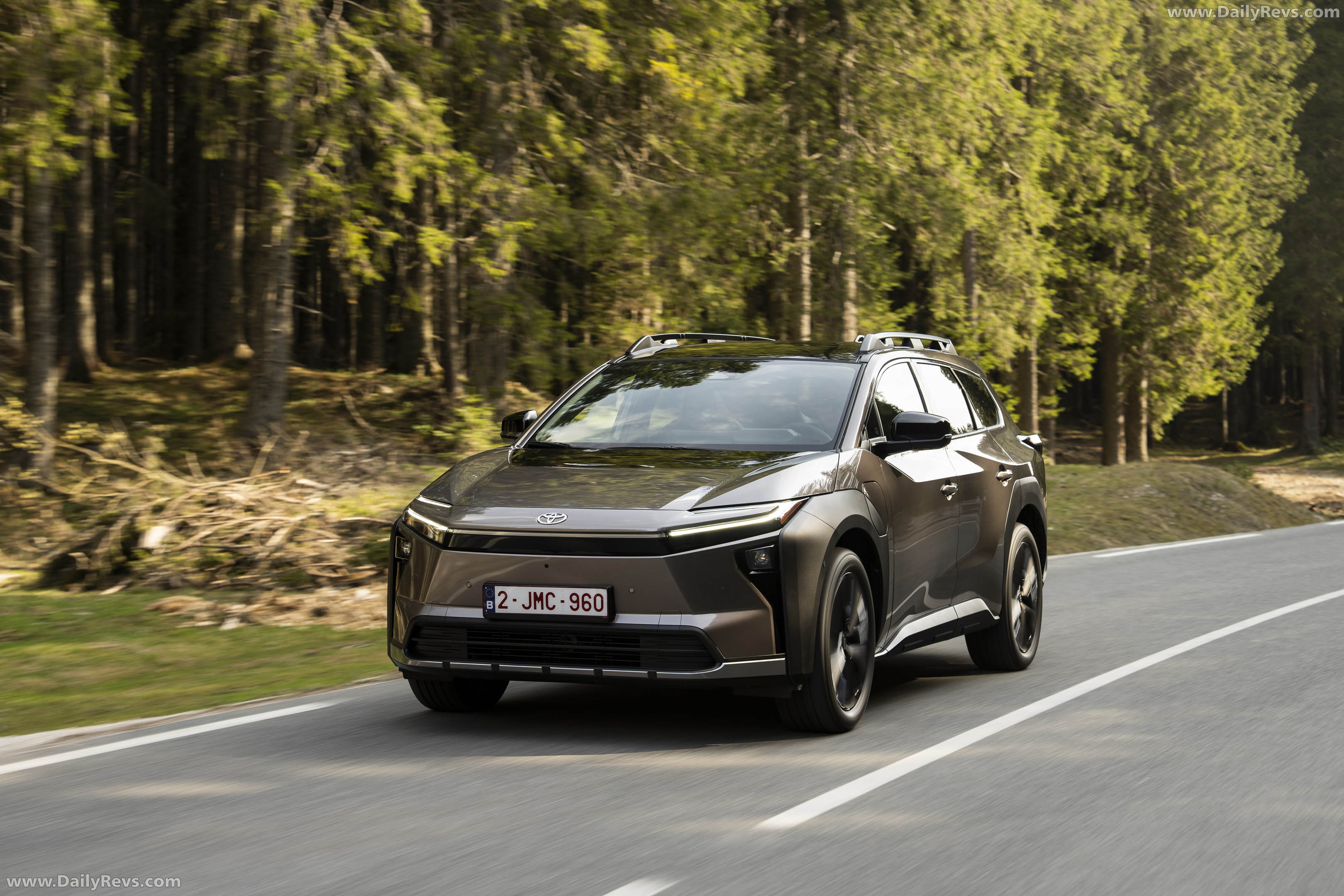 2026 Toyota bZ4X Touring AWD Front View