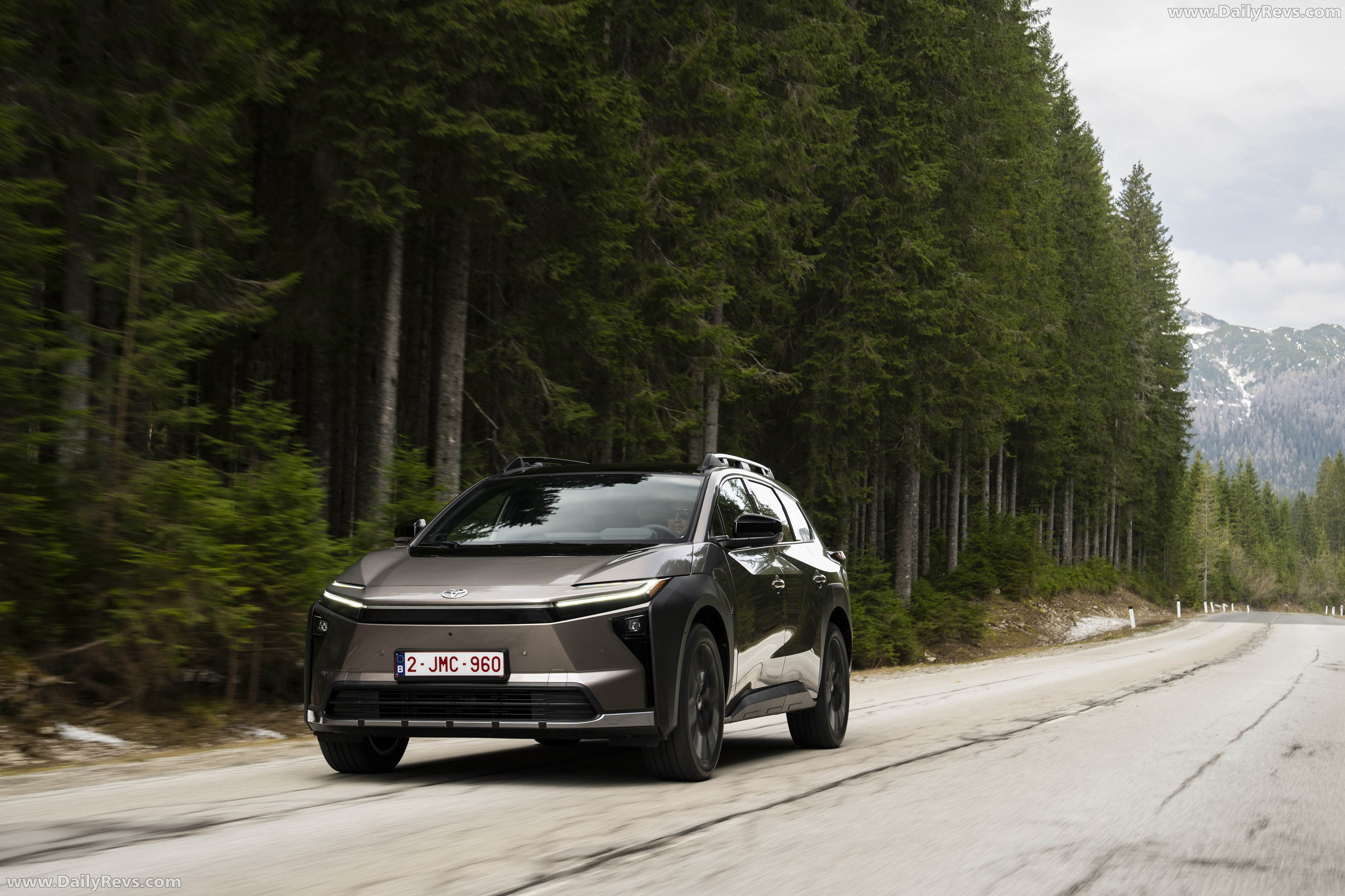 2026 Toyota bZ4X Touring AWD Front View