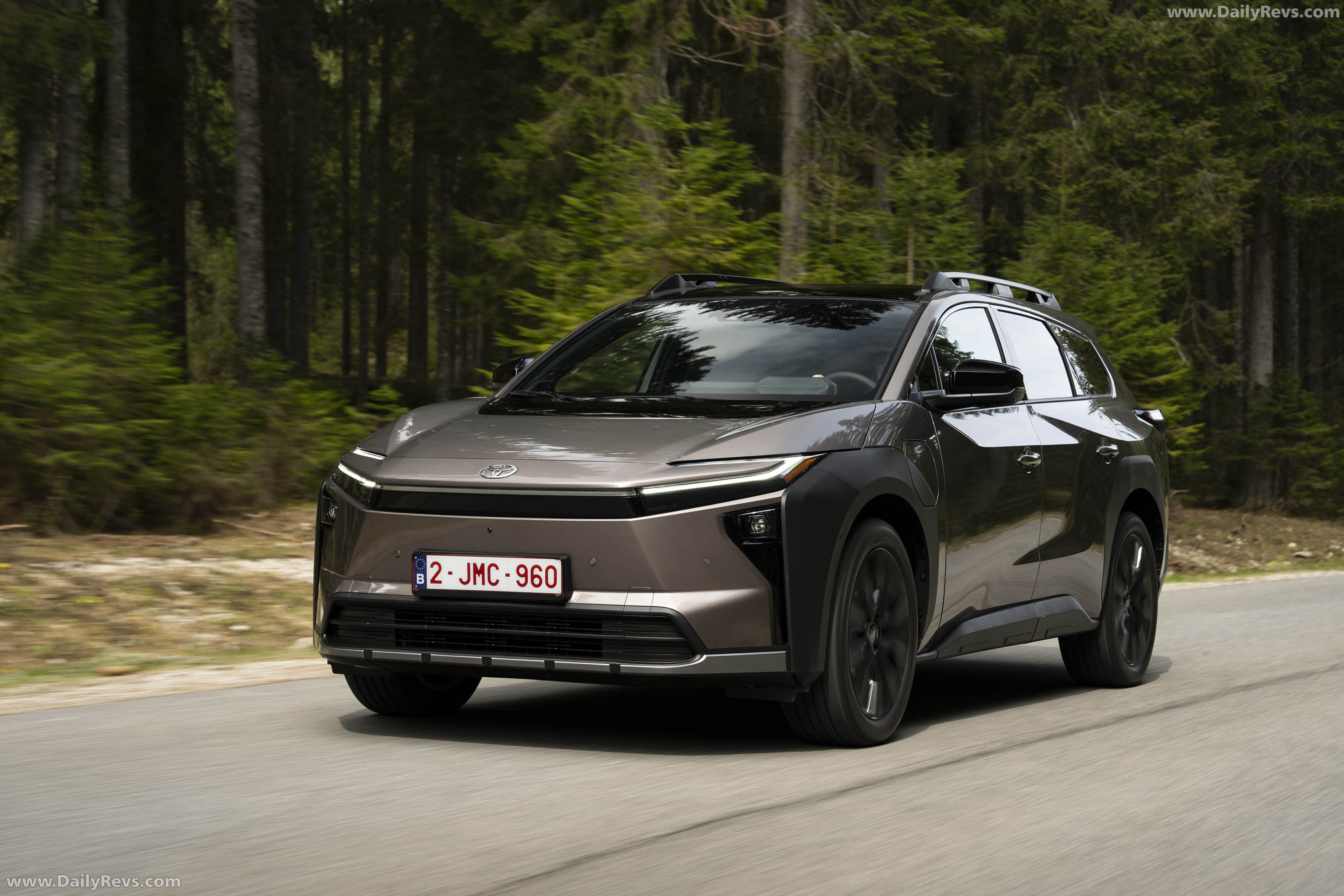 2026 Toyota bZ4X Touring AWD Front View
