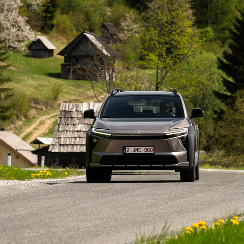 2026 Toyota bZ4X Touring AWD Front View