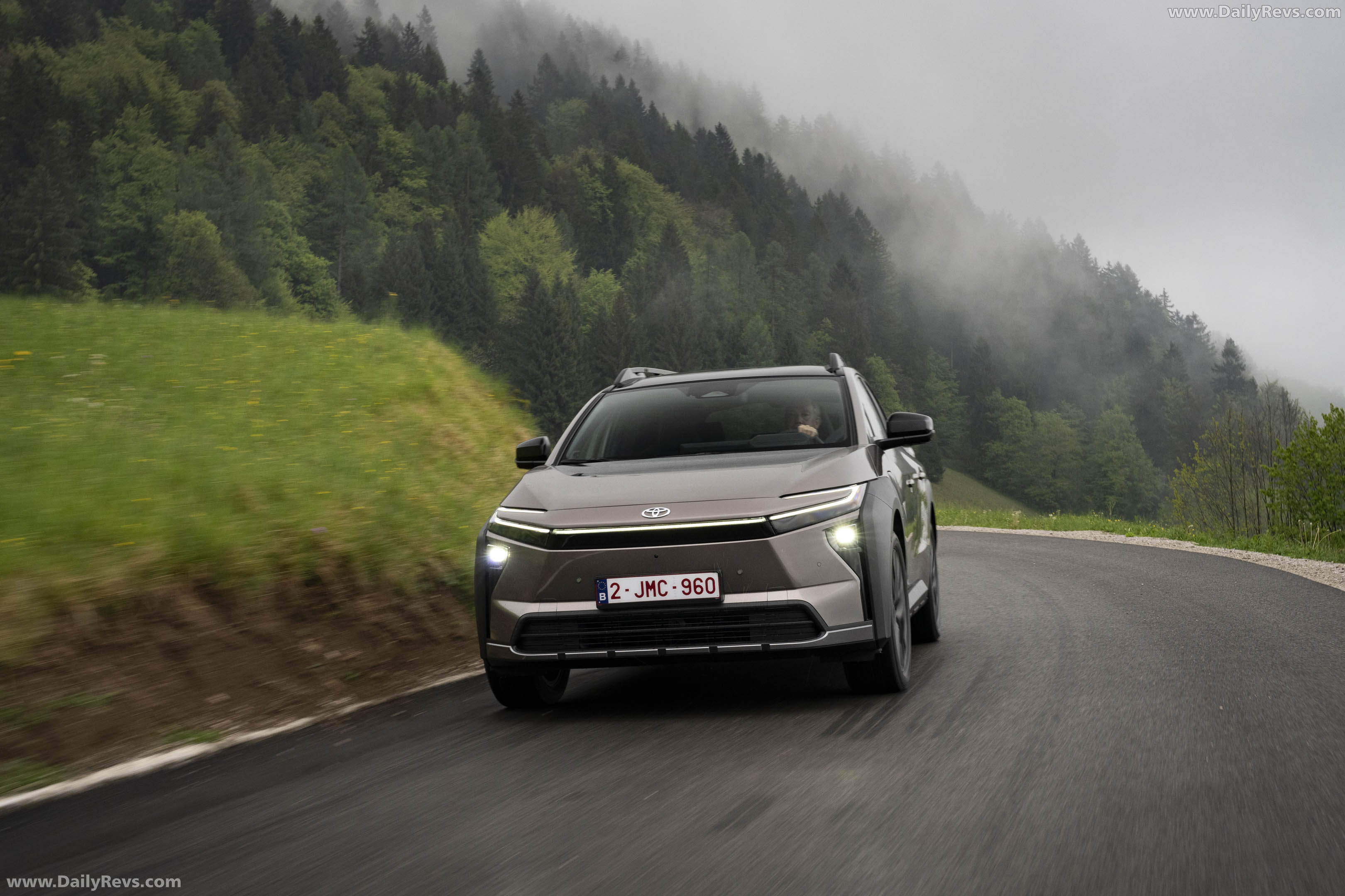 2026 Toyota bZ4X Touring AWD Front View