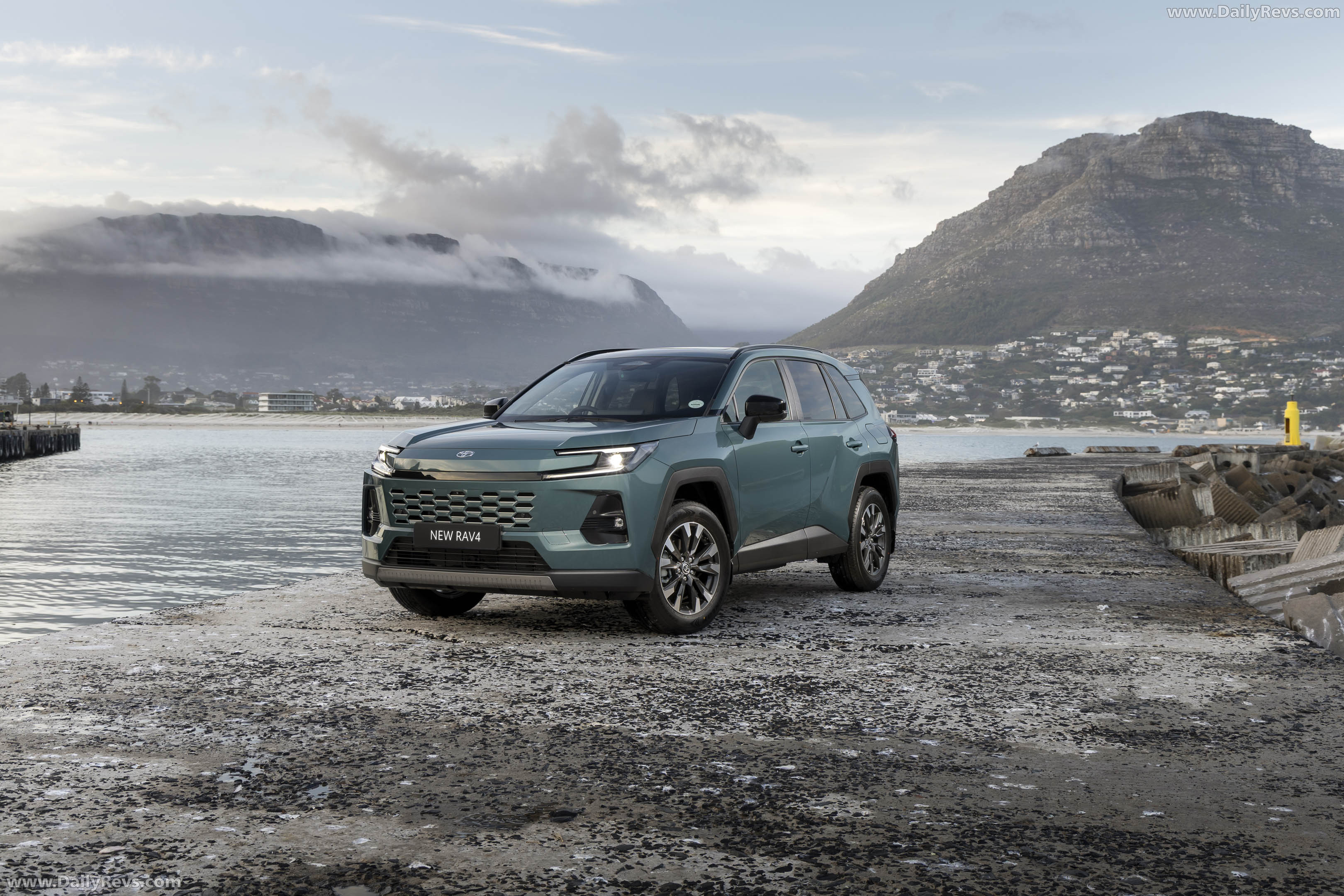 2026 Toyota RAV4 Hybrid South African Version Front View