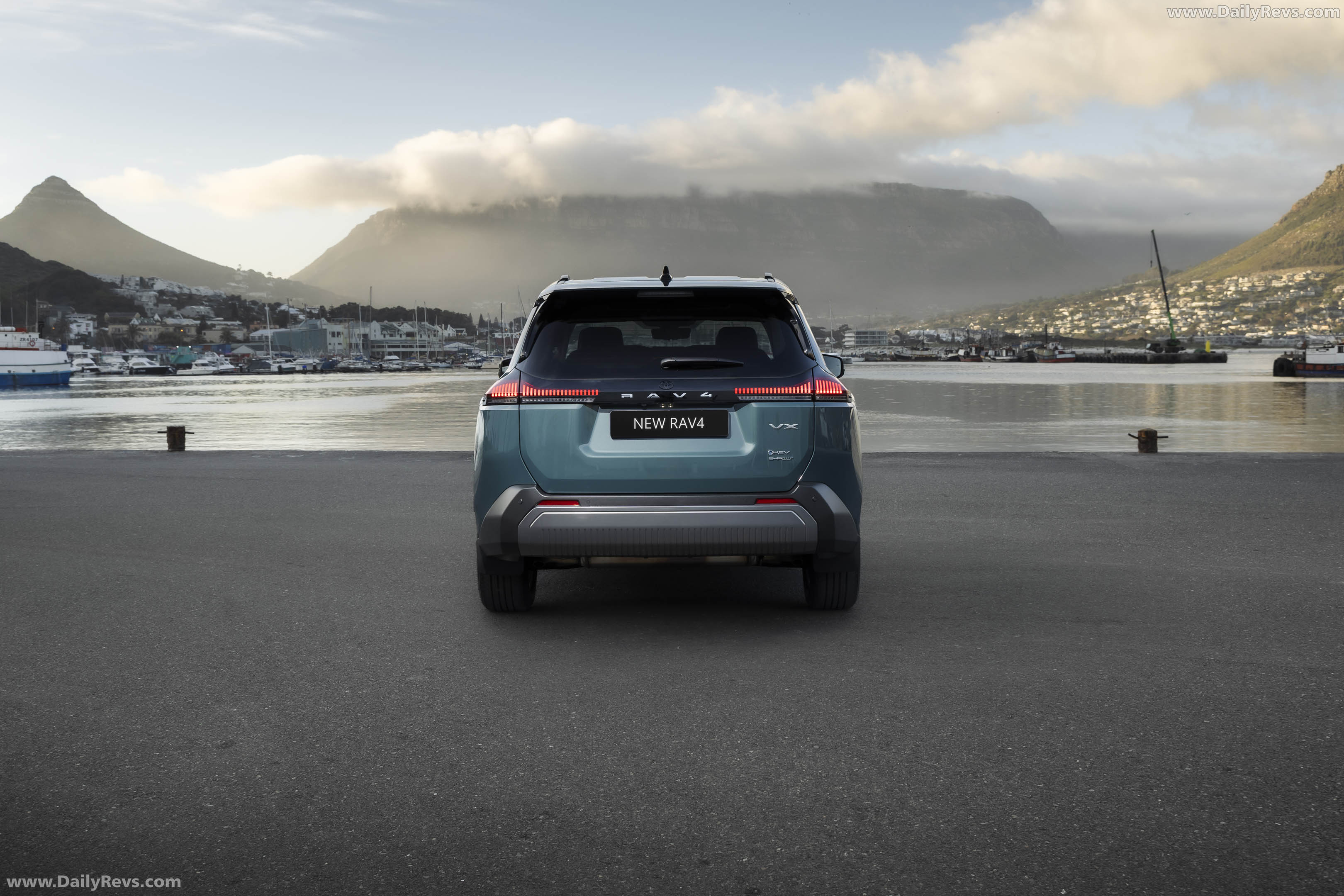 2026 Toyota RAV4 Hybrid South African Version Rear View