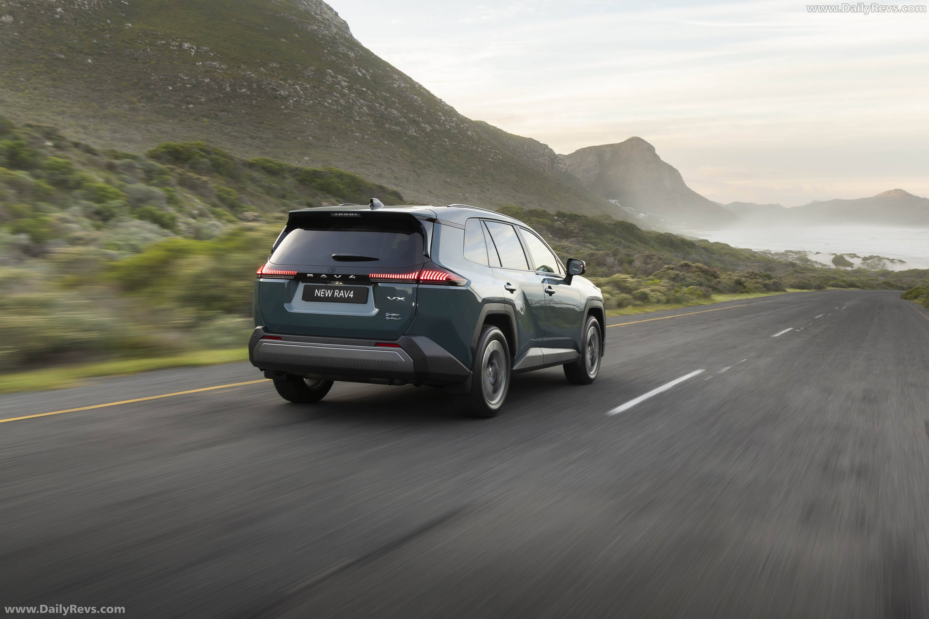 2026 Toyota RAV4 Hybrid South African Version Rear View