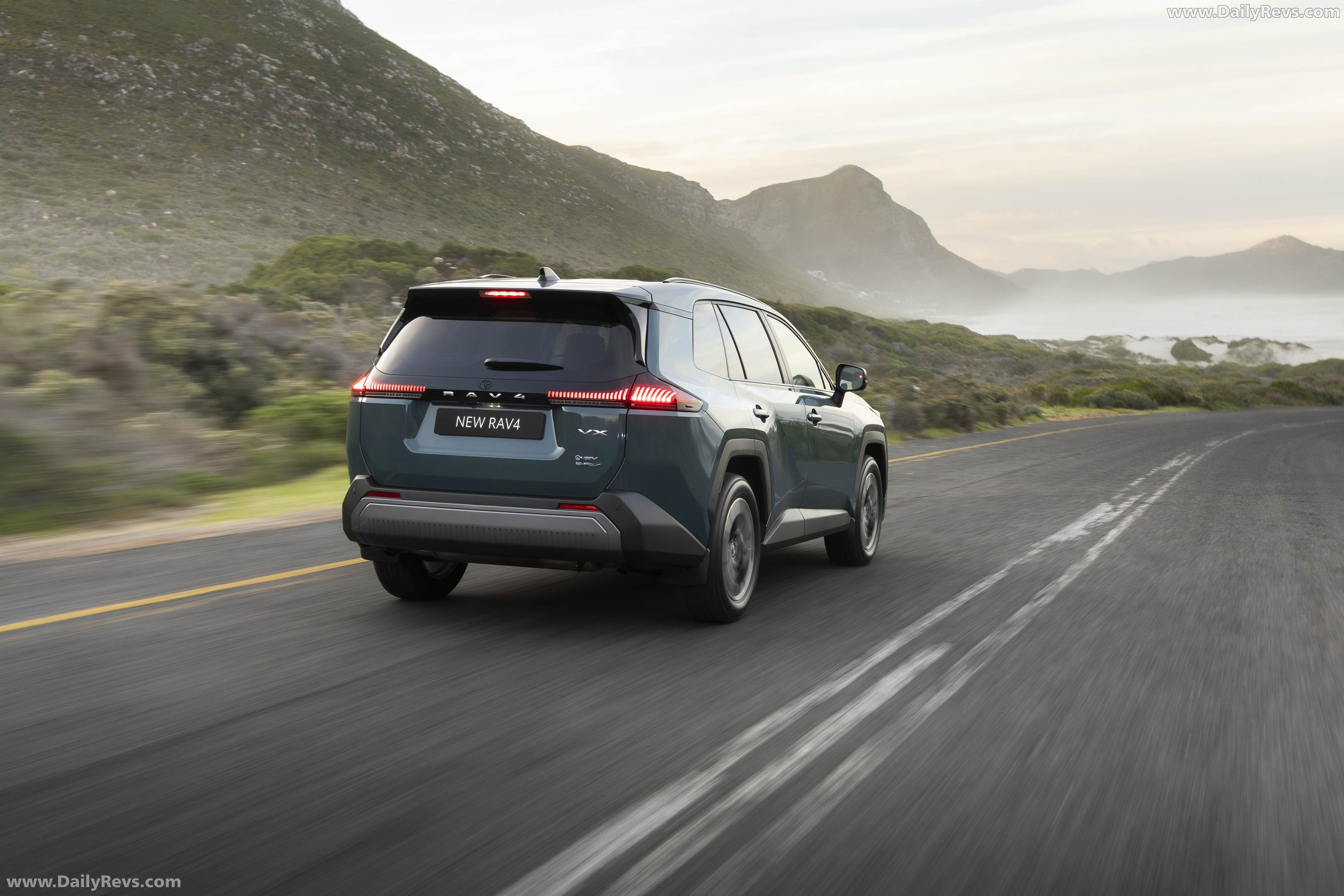 2026 Toyota RAV4 Hybrid South African Version Rear View