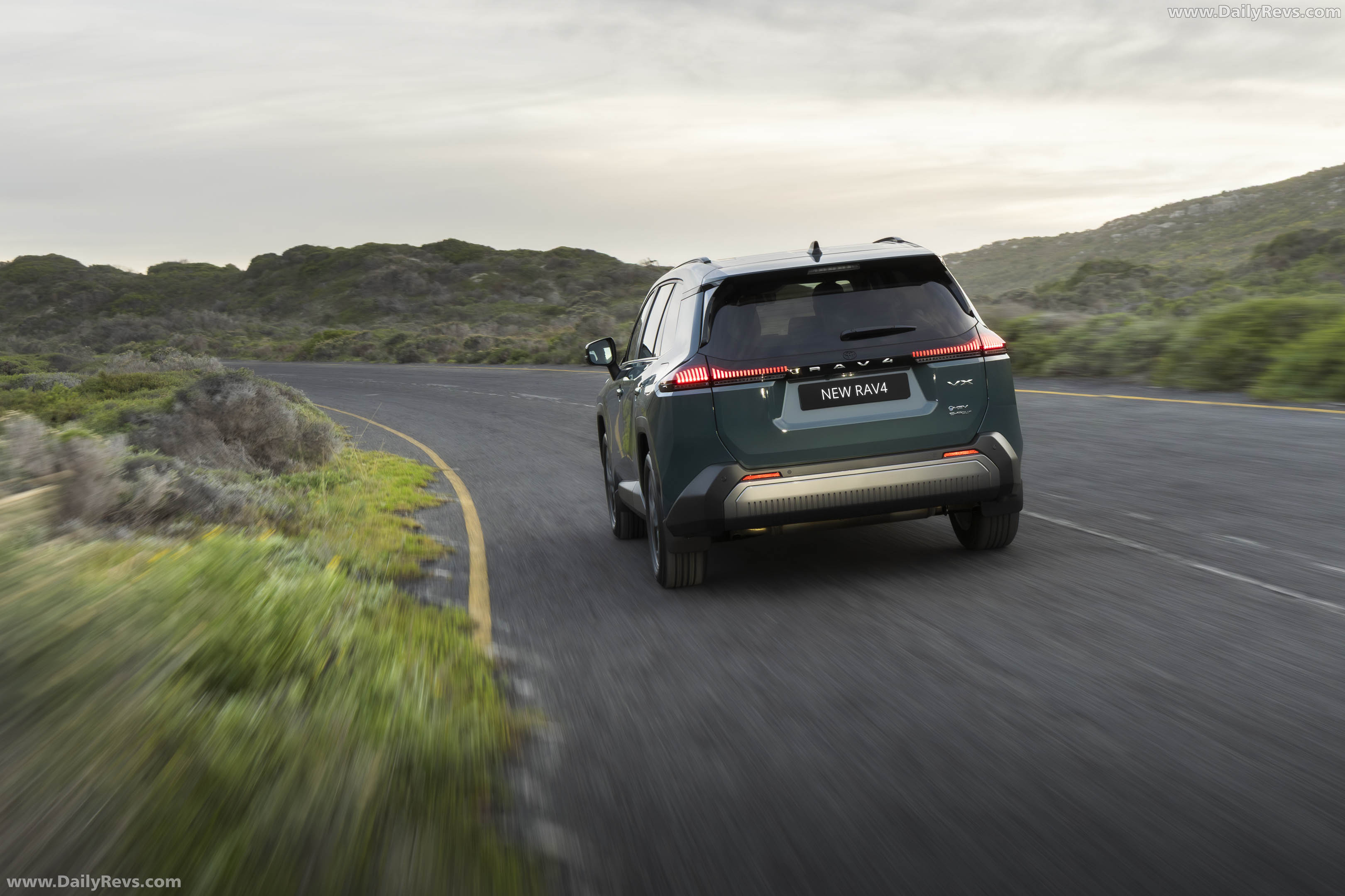 2026 Toyota RAV4 Hybrid South African Version Rear View
