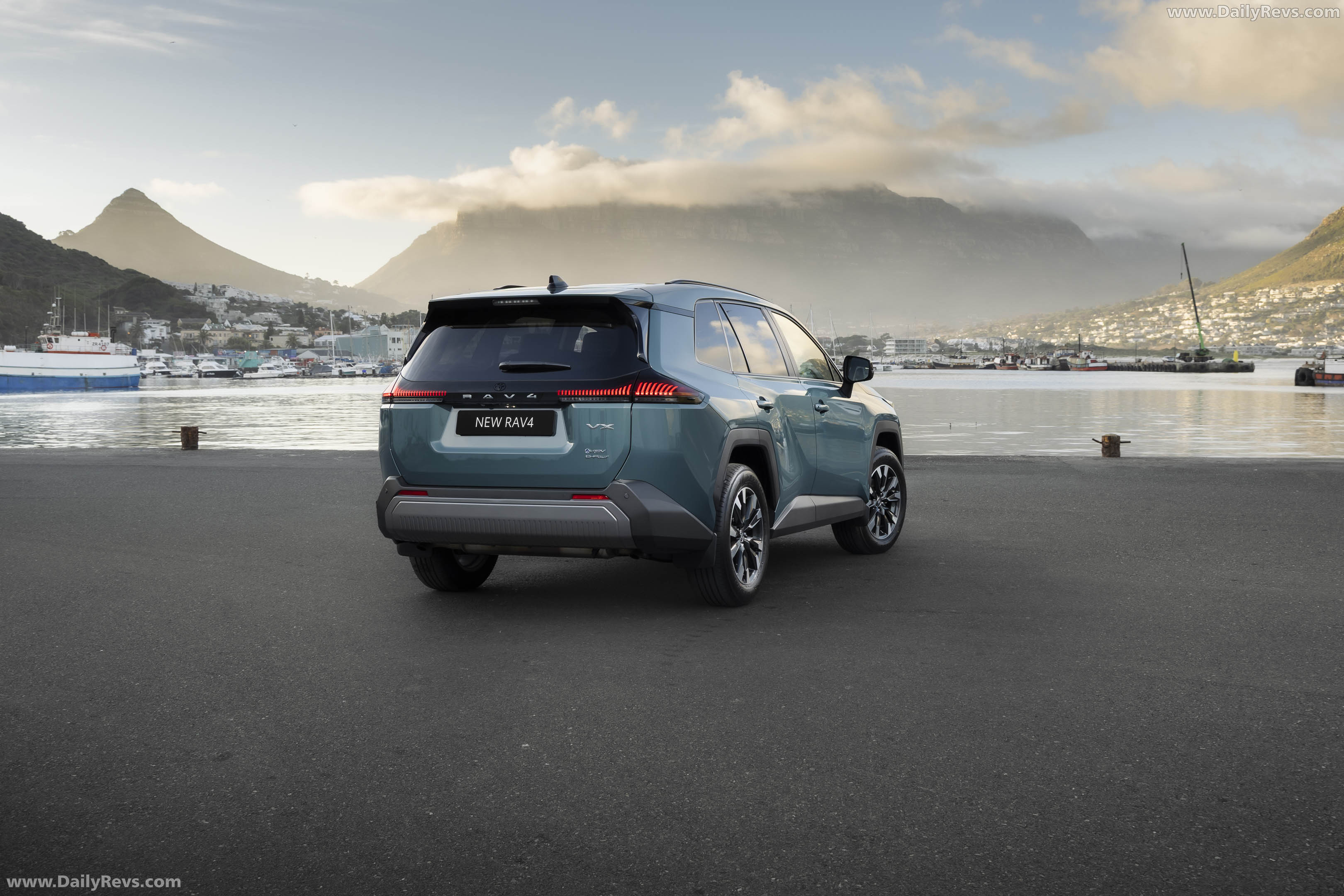 2026 Toyota RAV4 Hybrid South African Version Rear View