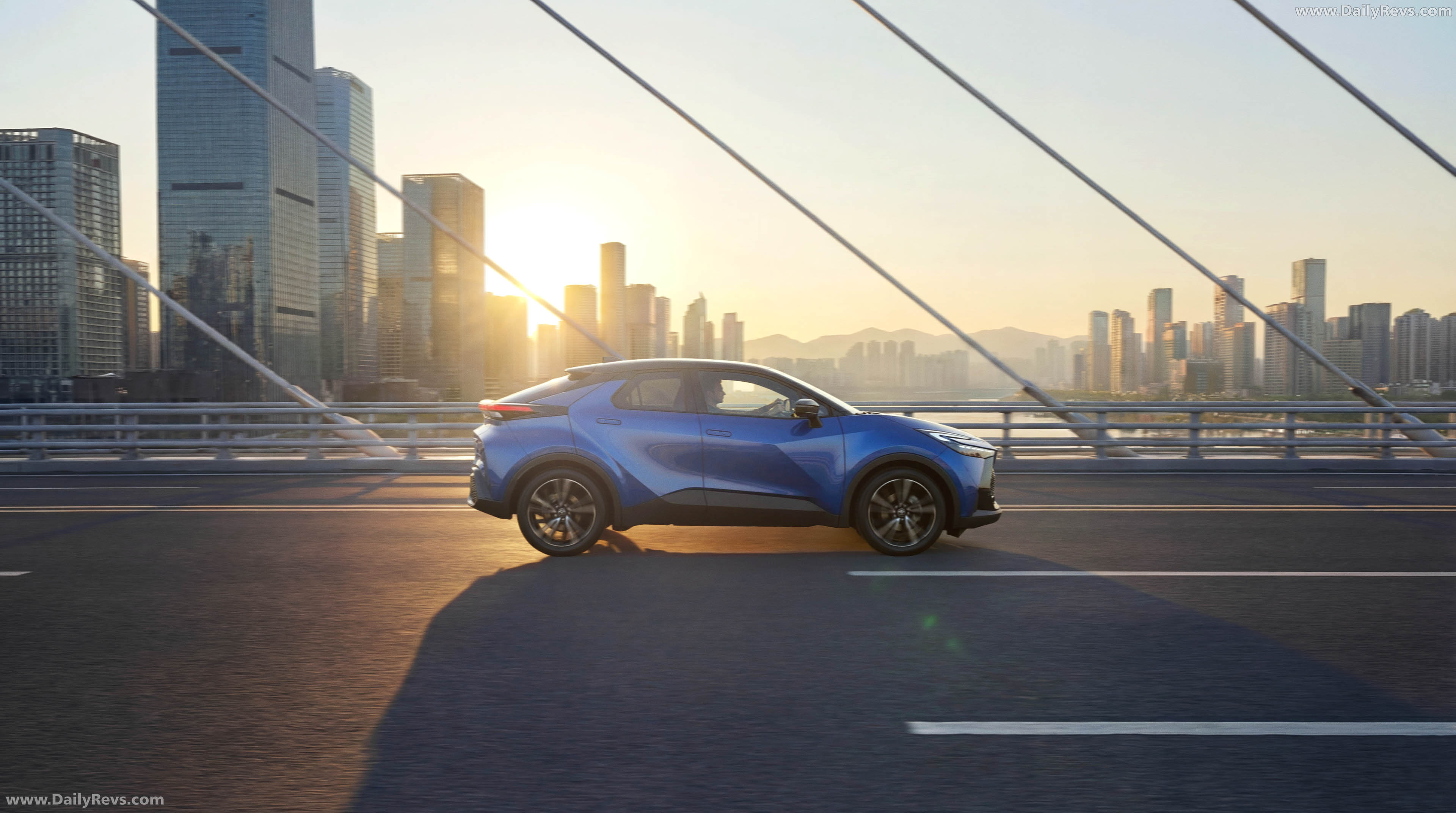 2026 Toyota C-HR European Version Side View