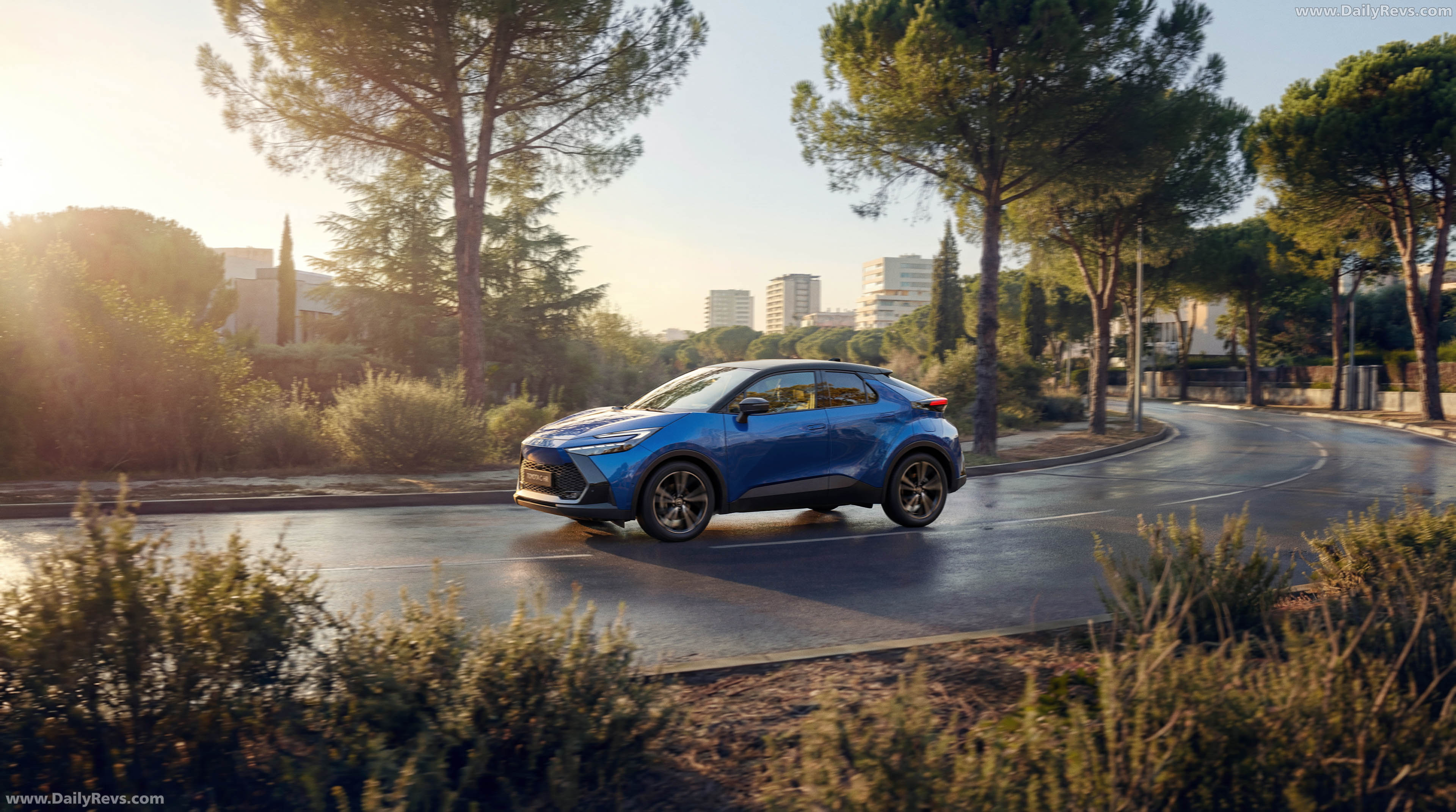 2026 Toyota C-HR European Version Side View