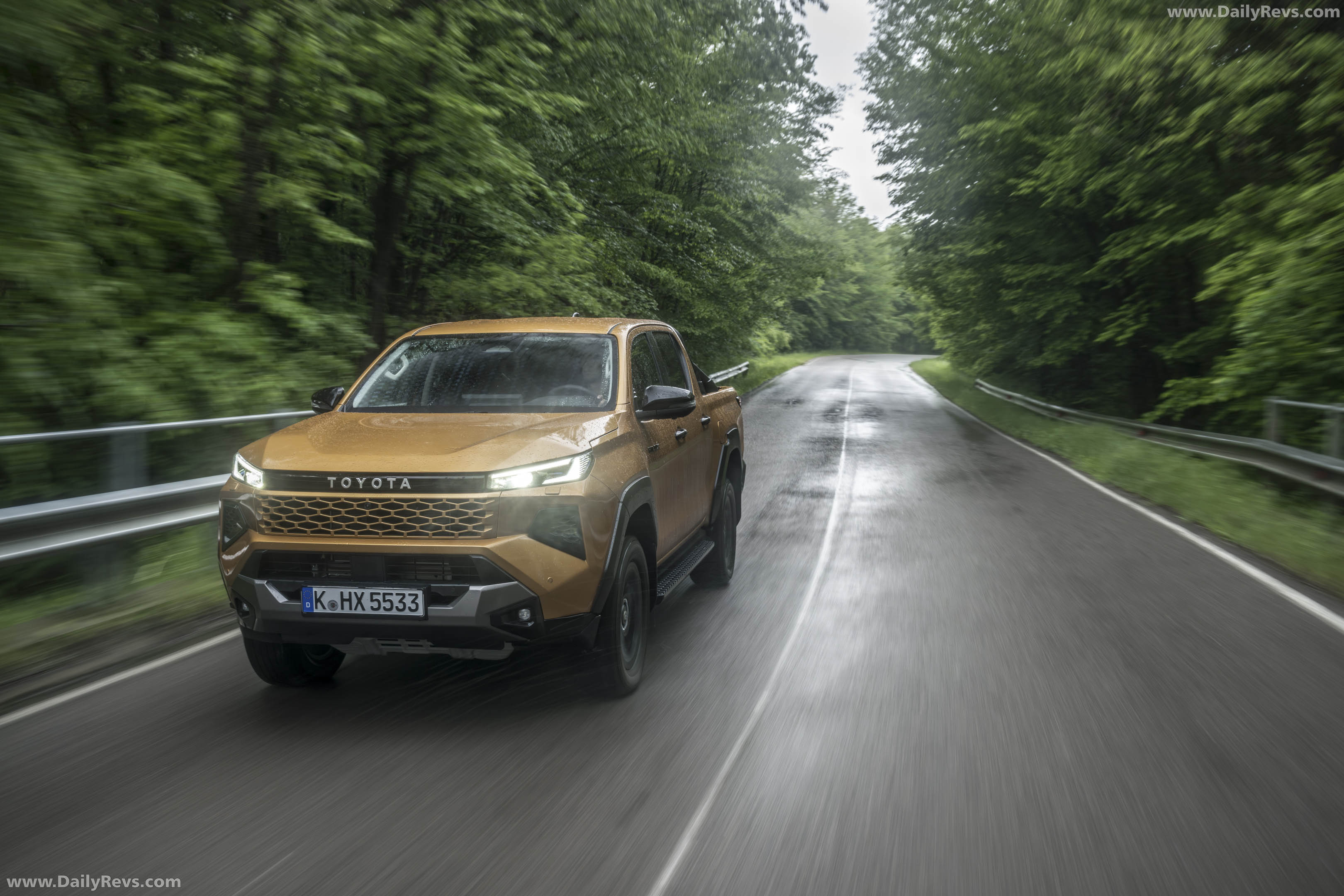 2026 Toyota Hilux Hybrid 48V European Version Front View