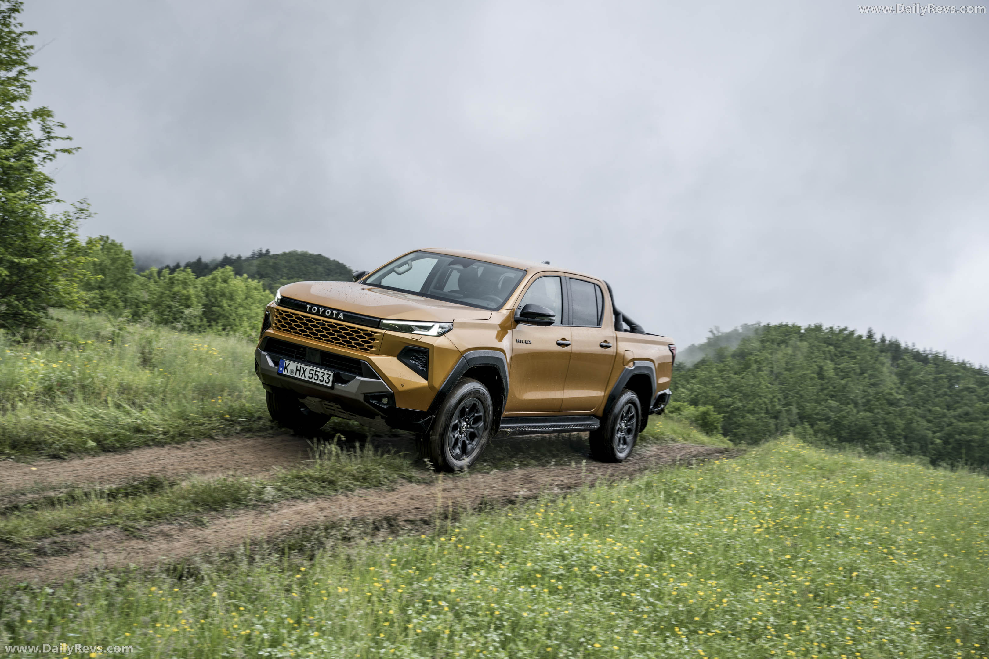 2026 Toyota Hilux Hybrid 48V European Version Front View