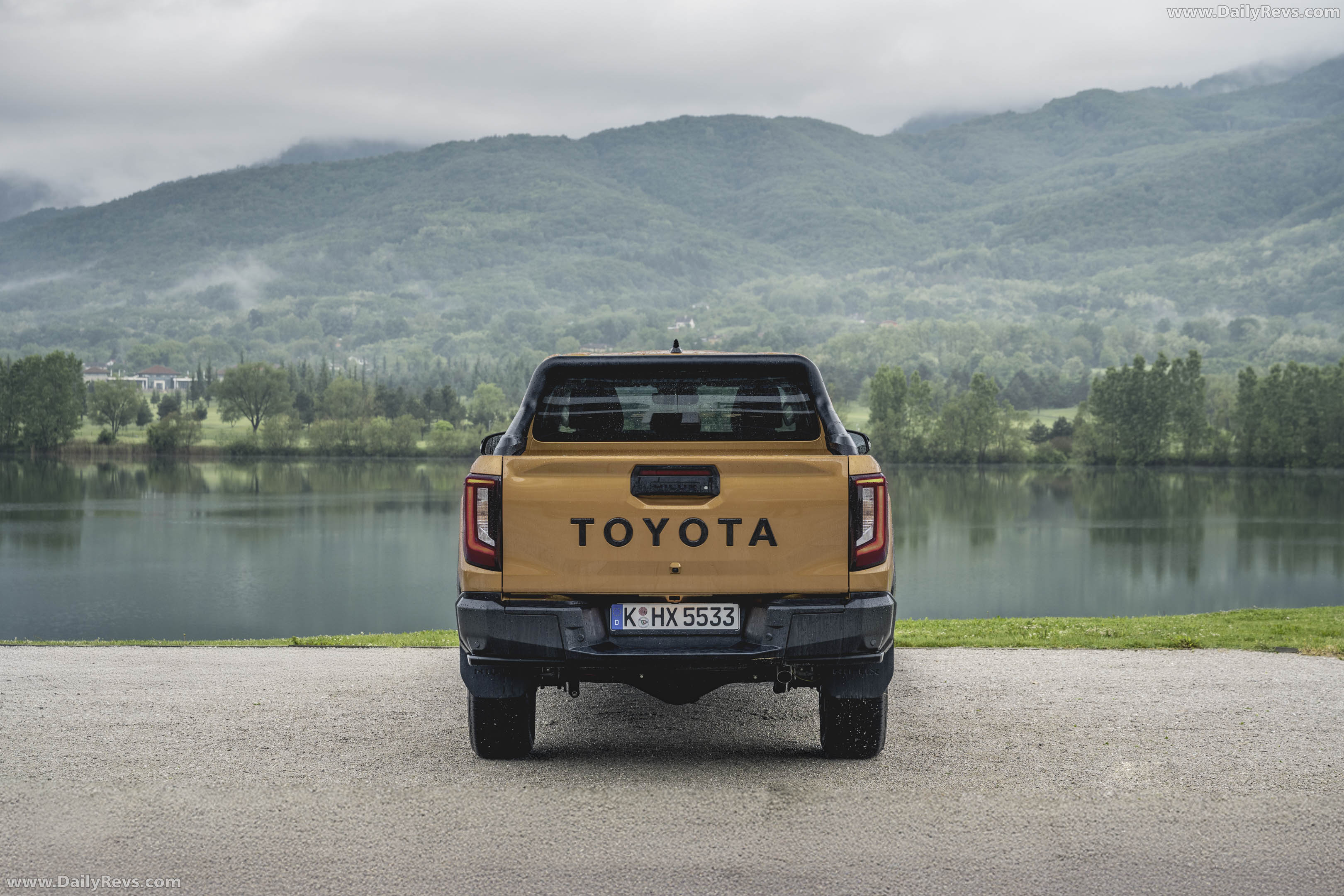 2026 Toyota Hilux Hybrid 48V European Version Rear View