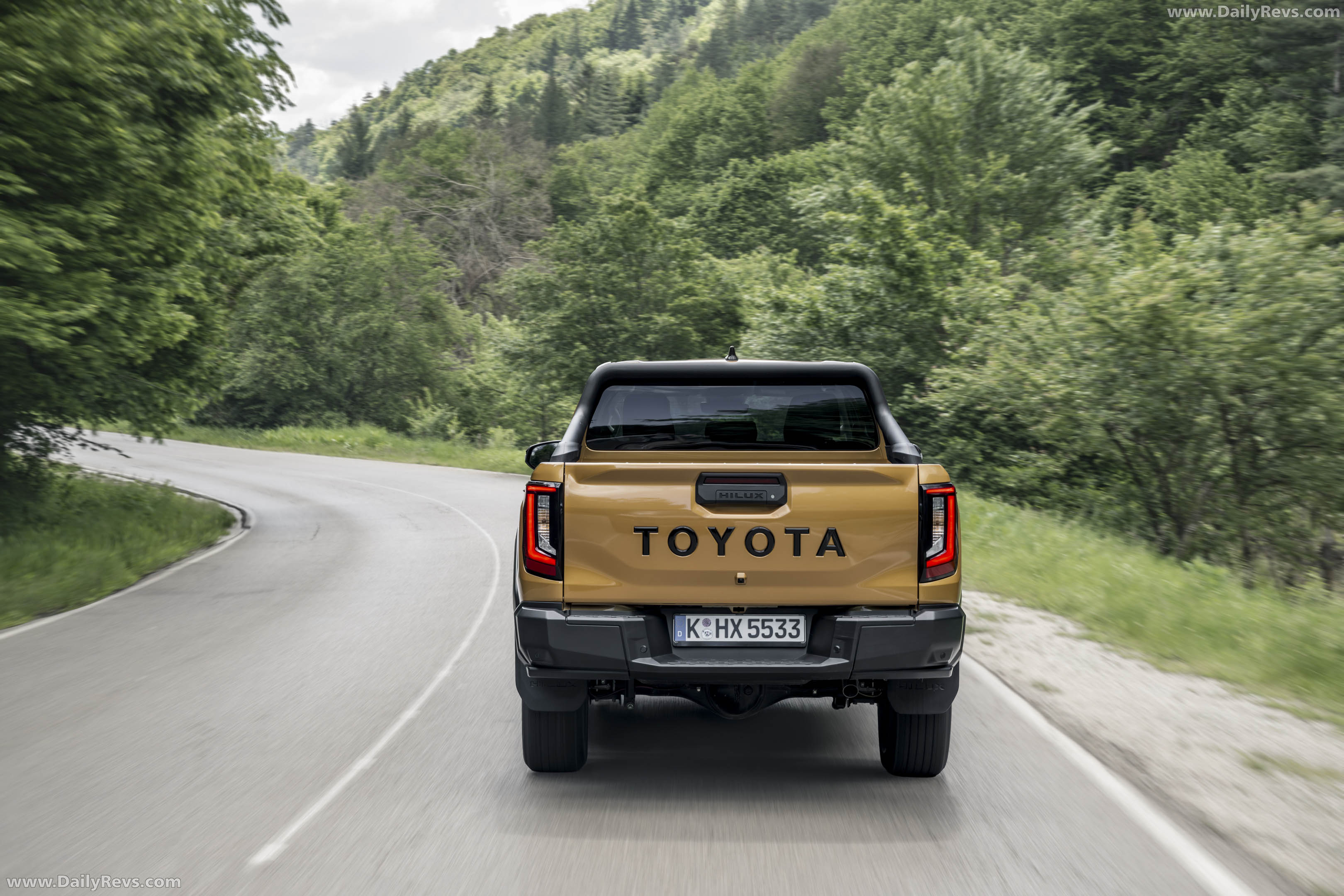 2026 Toyota Hilux Hybrid 48V European Version Rear View