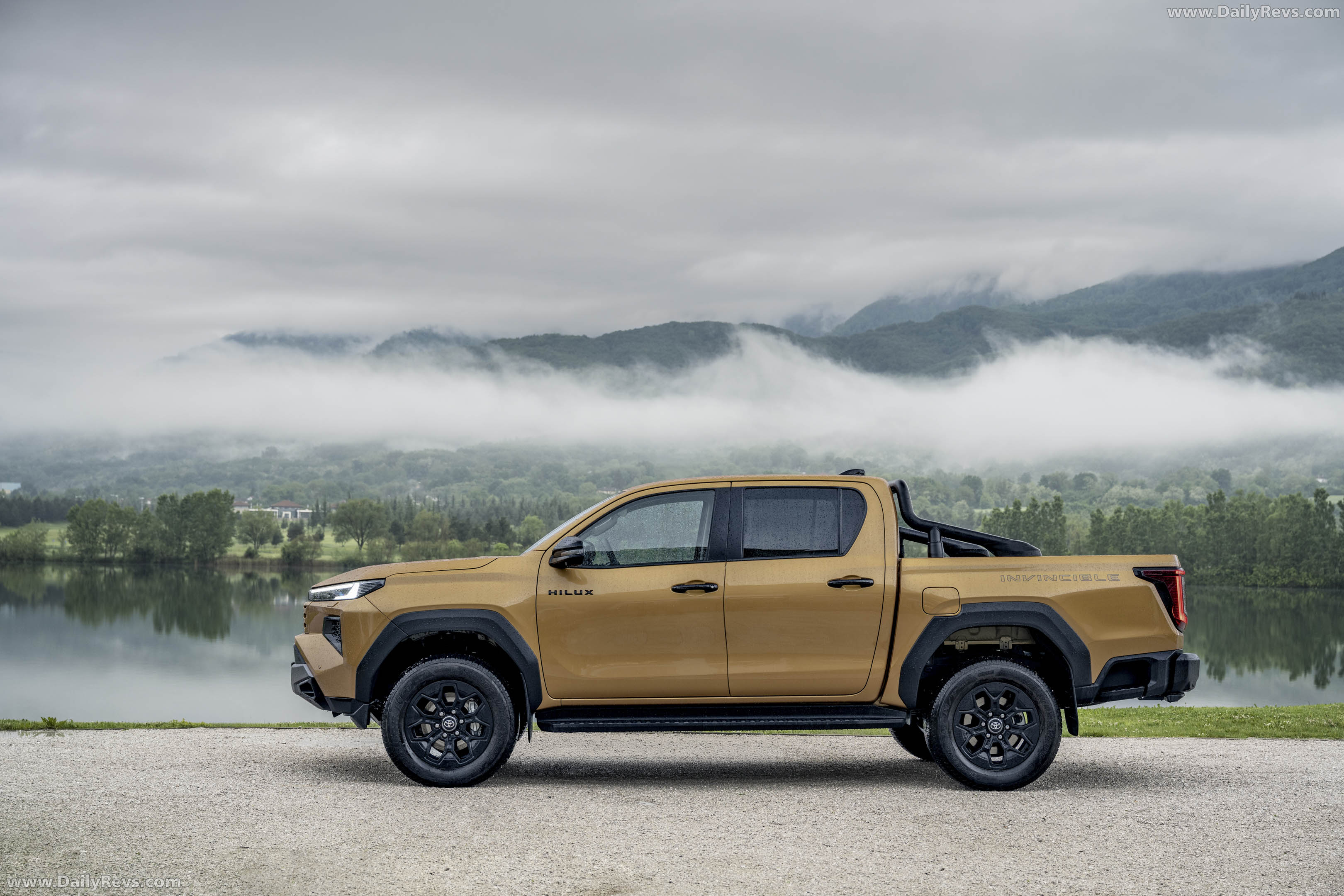 2026 Toyota Hilux Hybrid 48V European Version Side View