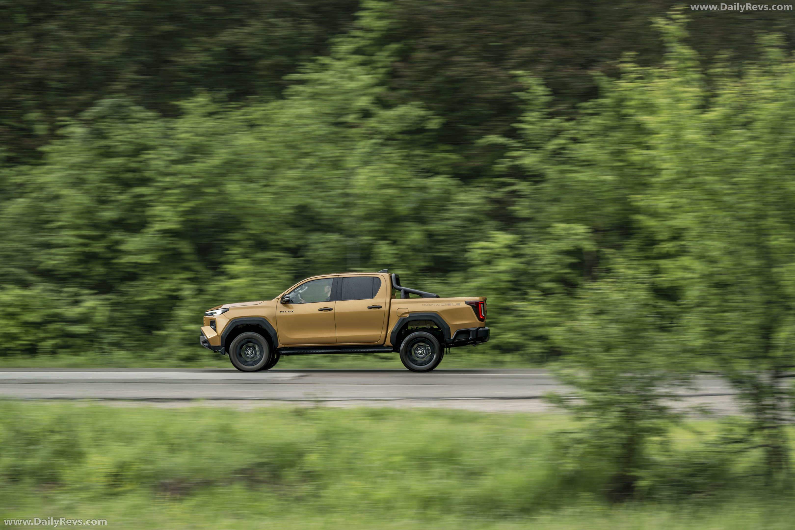 2026 Toyota Hilux Hybrid 48V European Version Side View