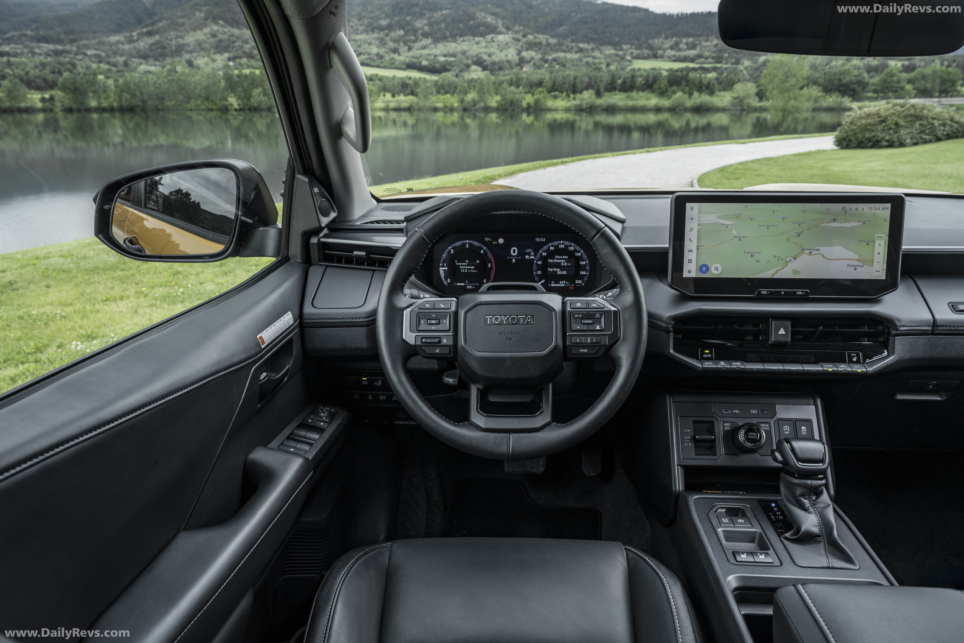 2026 Toyota Hilux Hybrid 48V European Version Interior