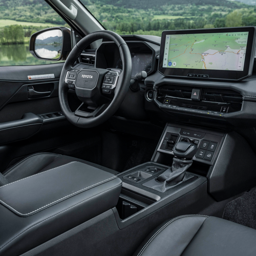 2026 Toyota Hilux Hybrid 48V European Version Interior