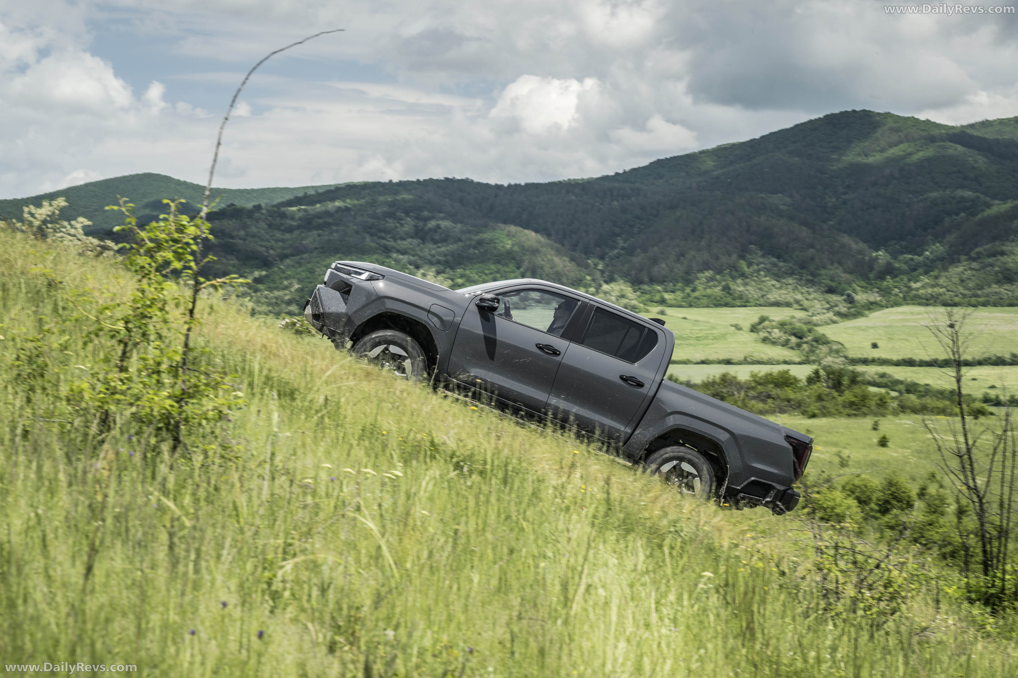 2026 Toyota Hilux BEV European Version Side View