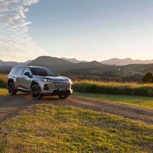 2026 Toyota RAV4 PHEV XSE Australian Version Front View