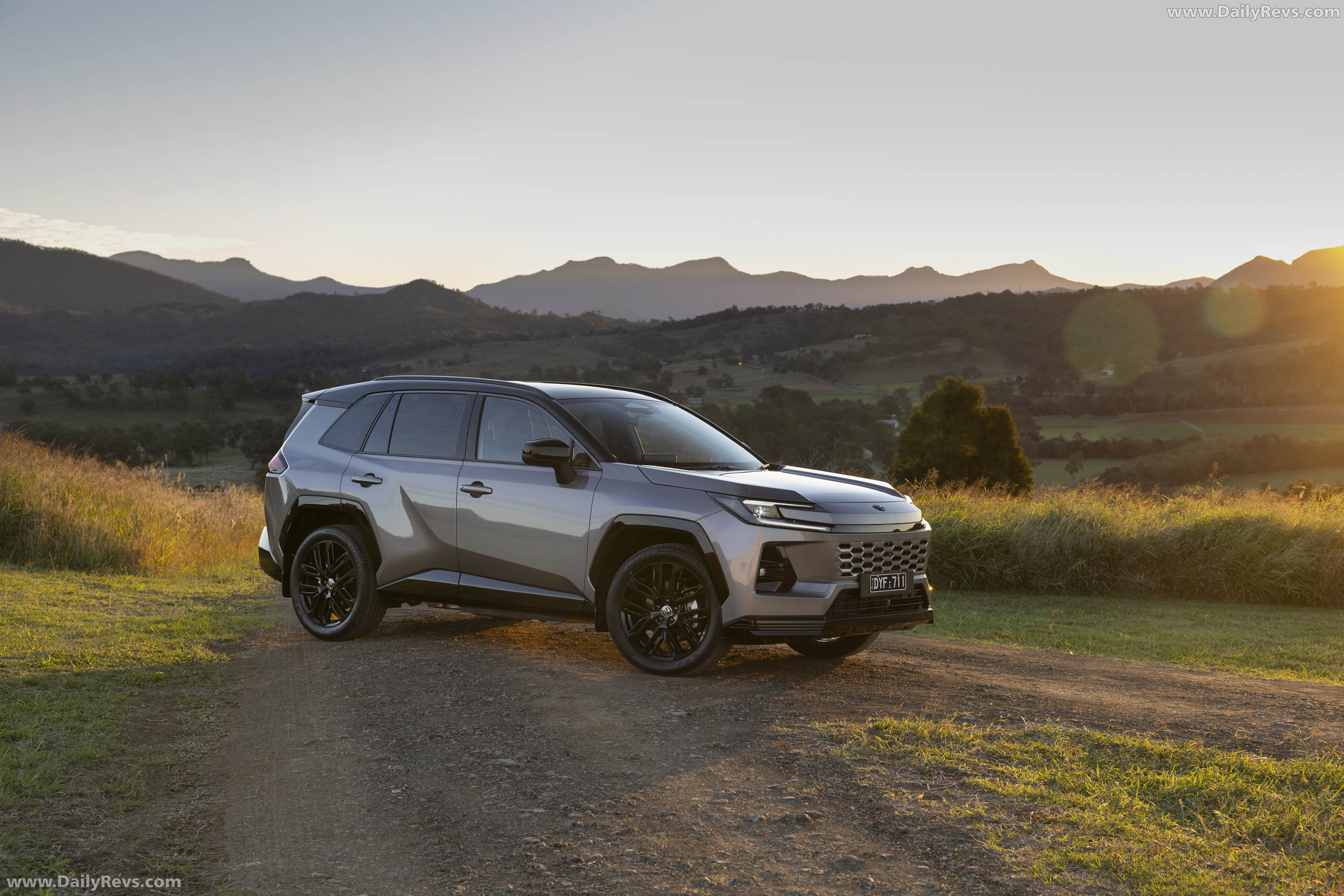 2026 Toyota RAV4 PHEV XSE Australian Version Side View