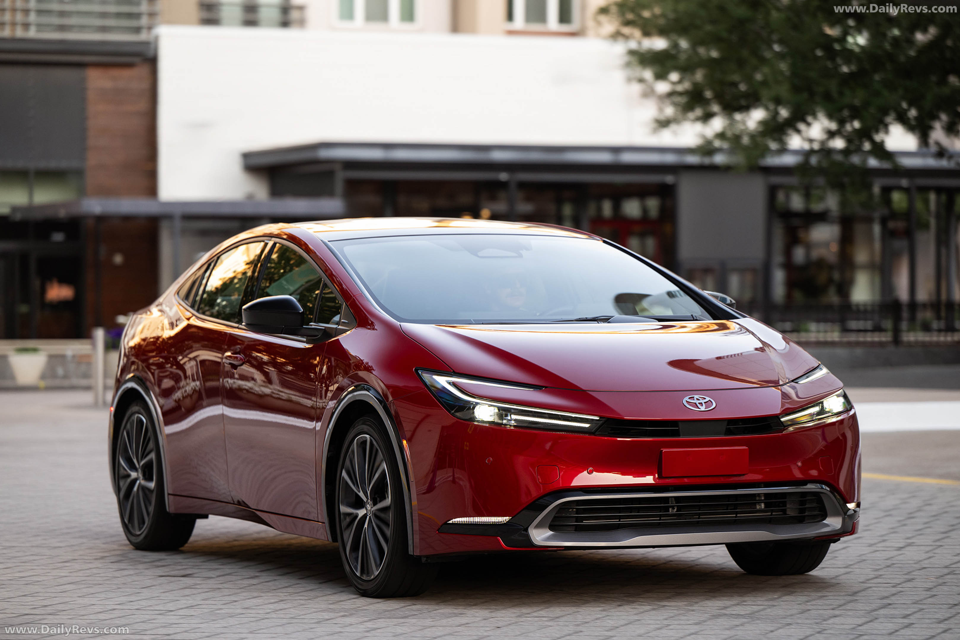 2027 Toyota Prius XLE Front View