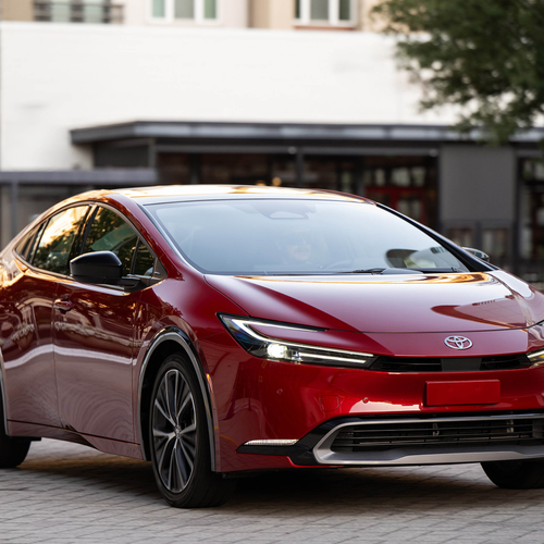 2027 Toyota Prius XLE  Front View